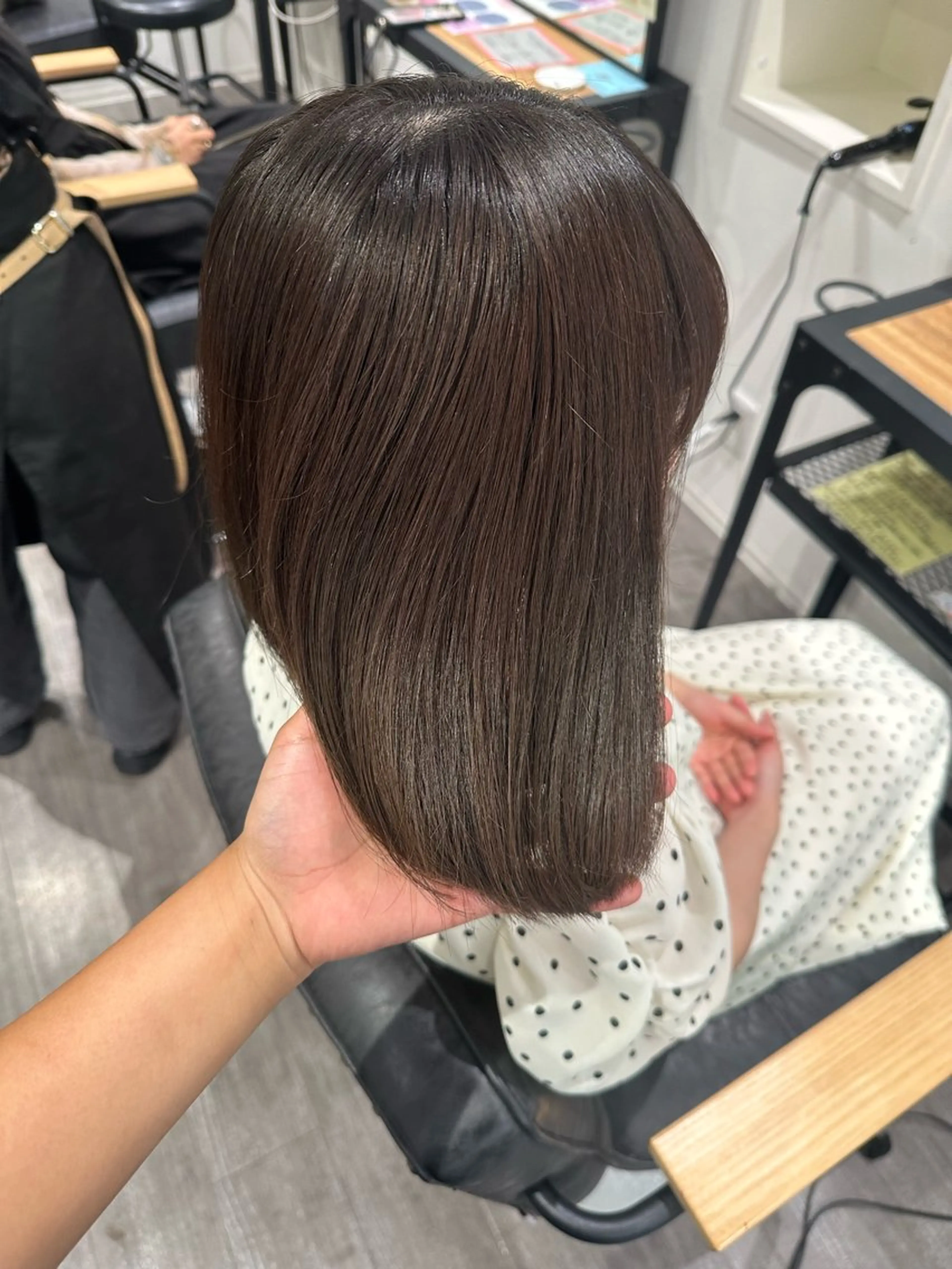 ミディアム カラー アッシュ アッシュグレー アッシュグレージュ グレージュ カット ヘアカラー トリートメント 艶髪レイヤー上田 紗也🇰🇷💗のヘアスタイル