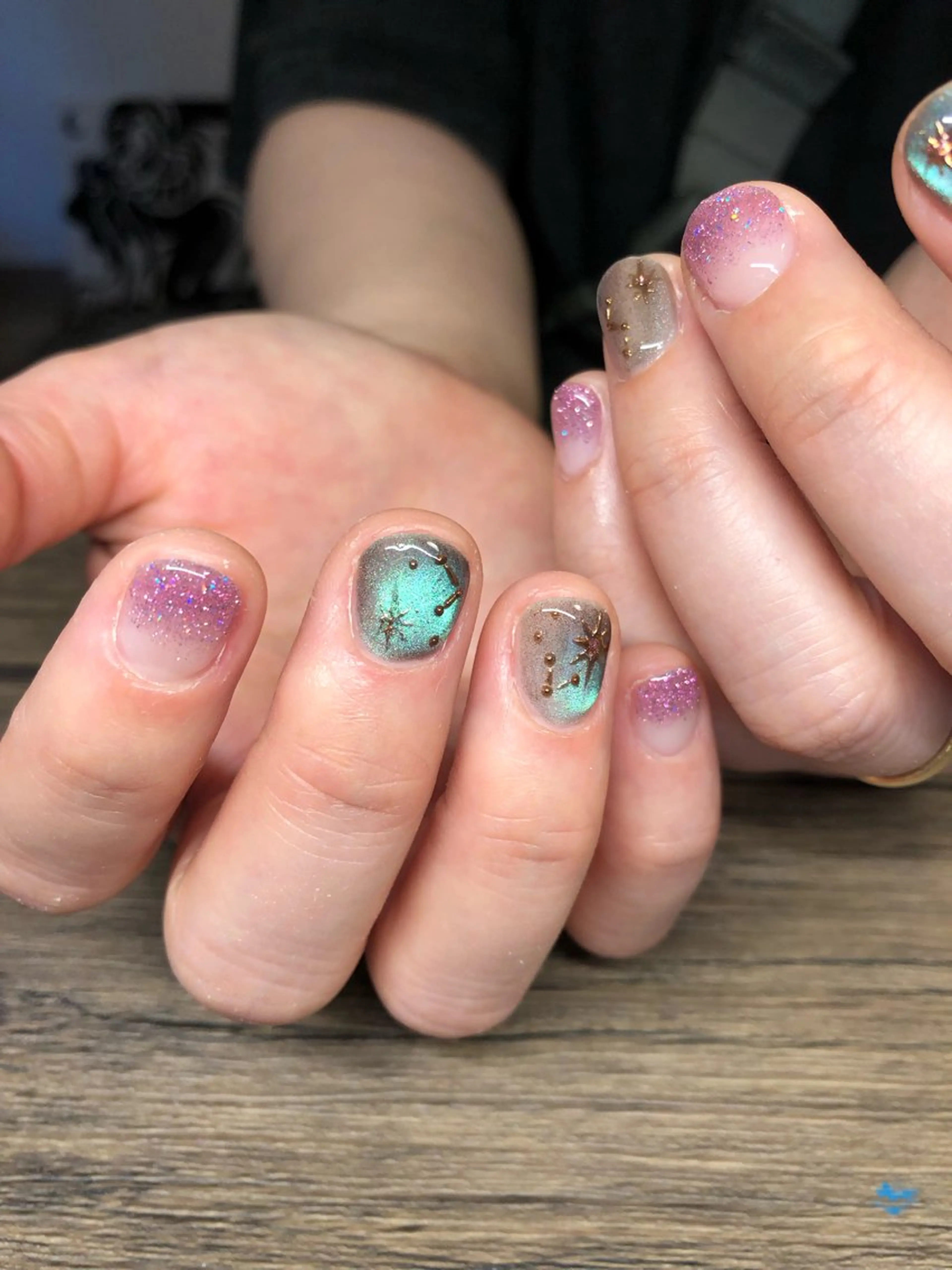 ネイル asumi's nice  nails所属・小西 明日美のネイルデザイン
