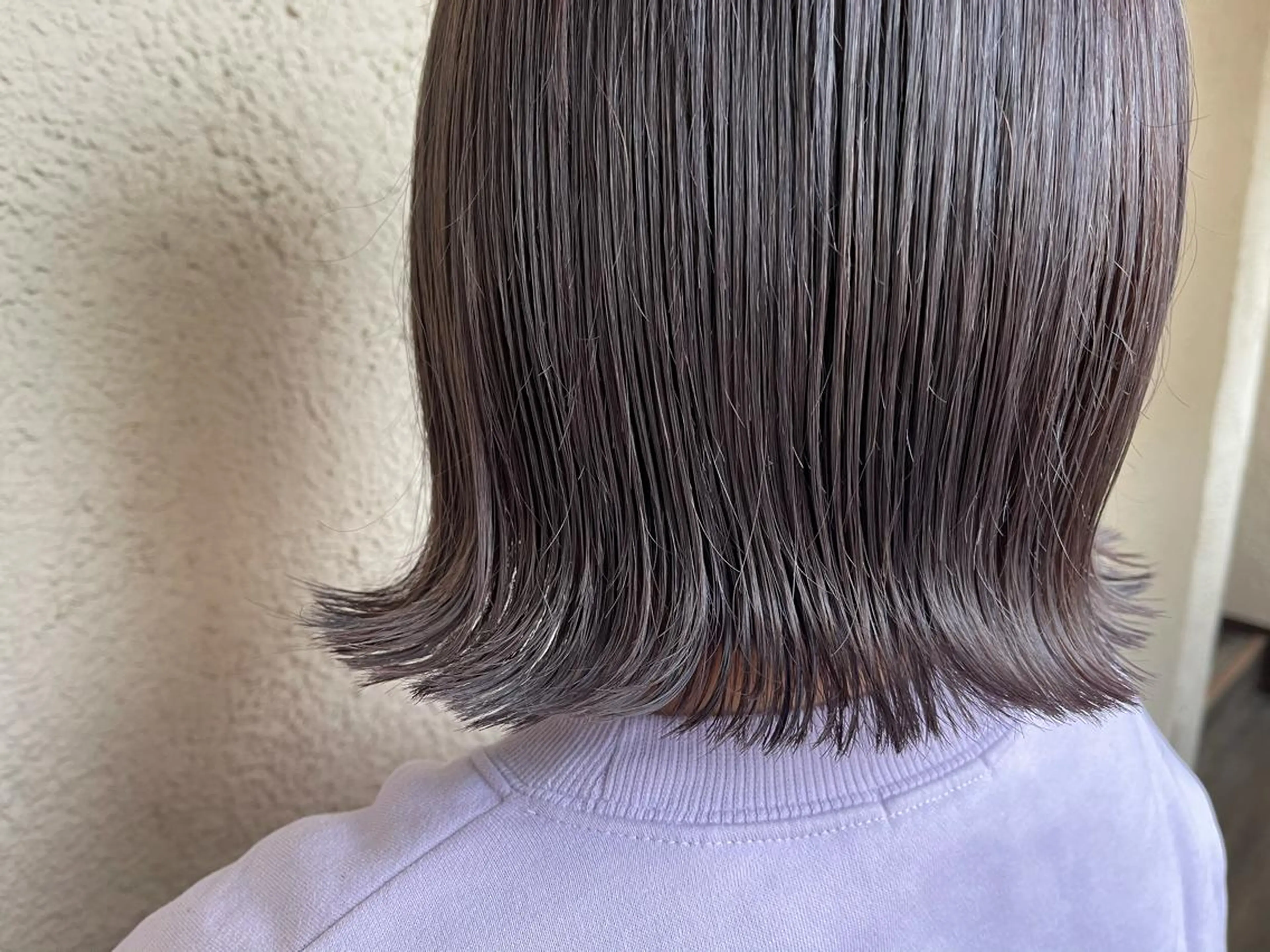 カラー ブリーチ グレージュ ラベンダーカラー ラベンダーグレージュ ラベンダーグレー ヘアカラー トリートメント 磧本 祐里恵のヘアスタイル