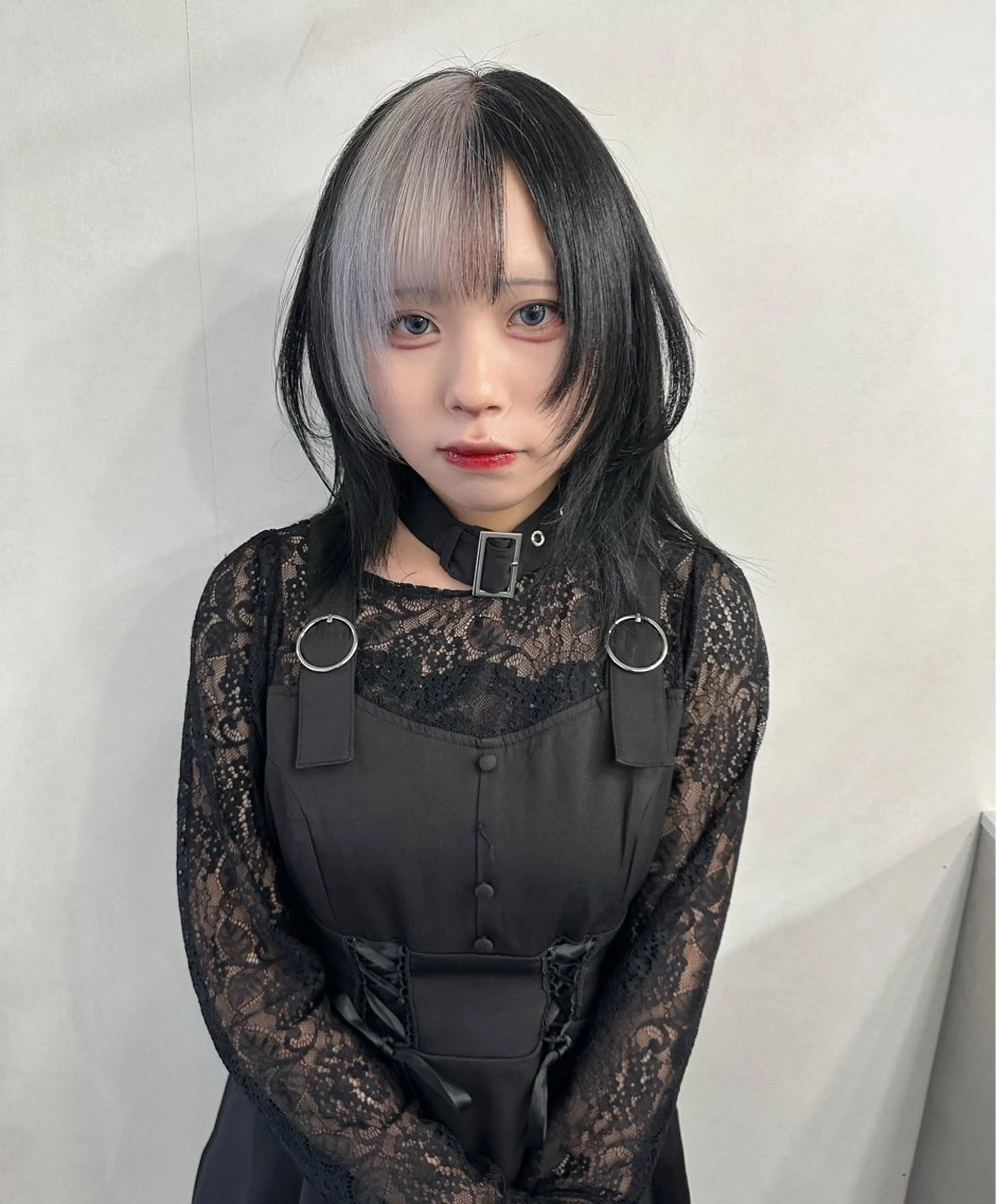 カラー ウルフとハイトーン みっちー✂️のヘアスタイル