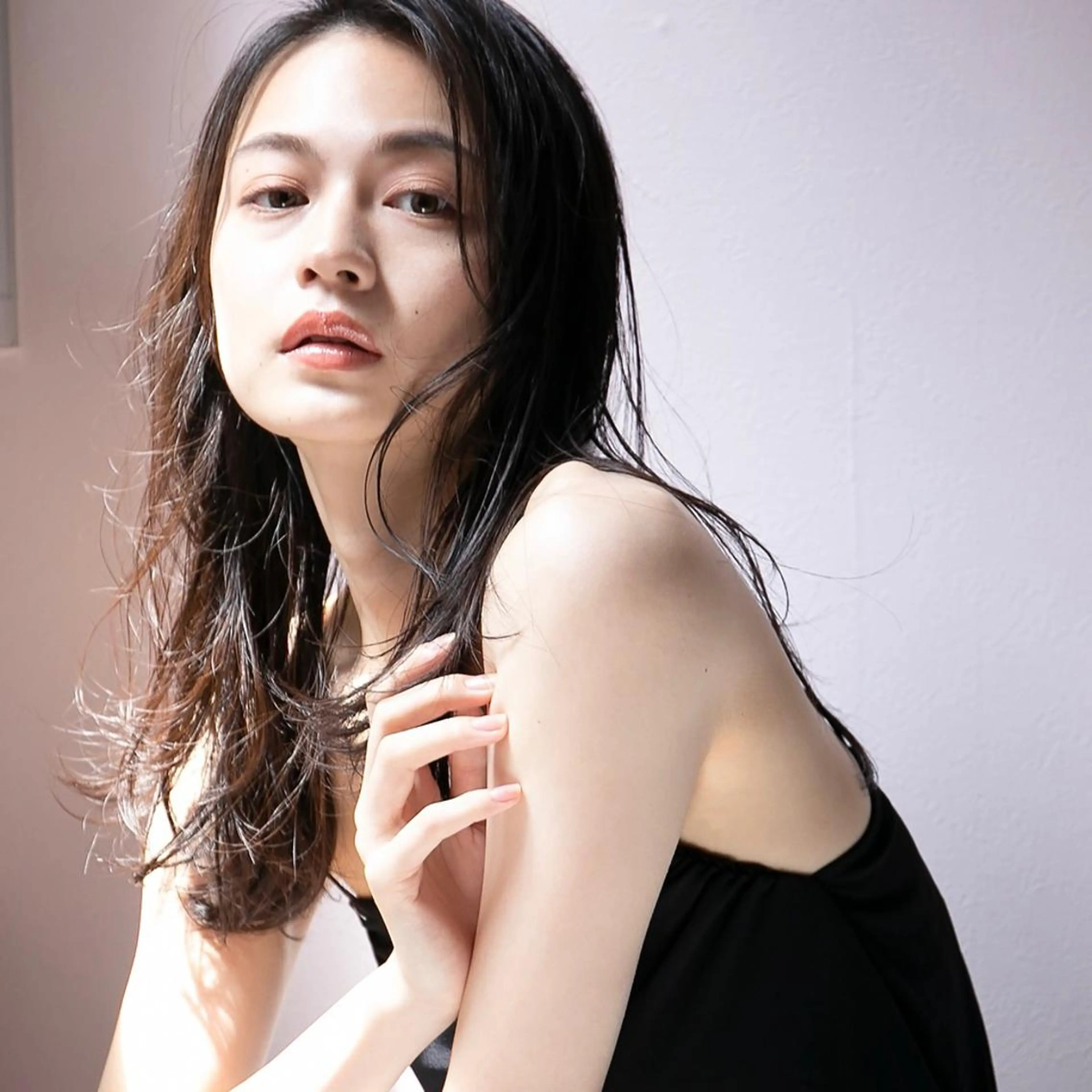 ロング ヘアカラー トリートメント 美髪矯正・レイヤー 倉友哉のヘアスタイル