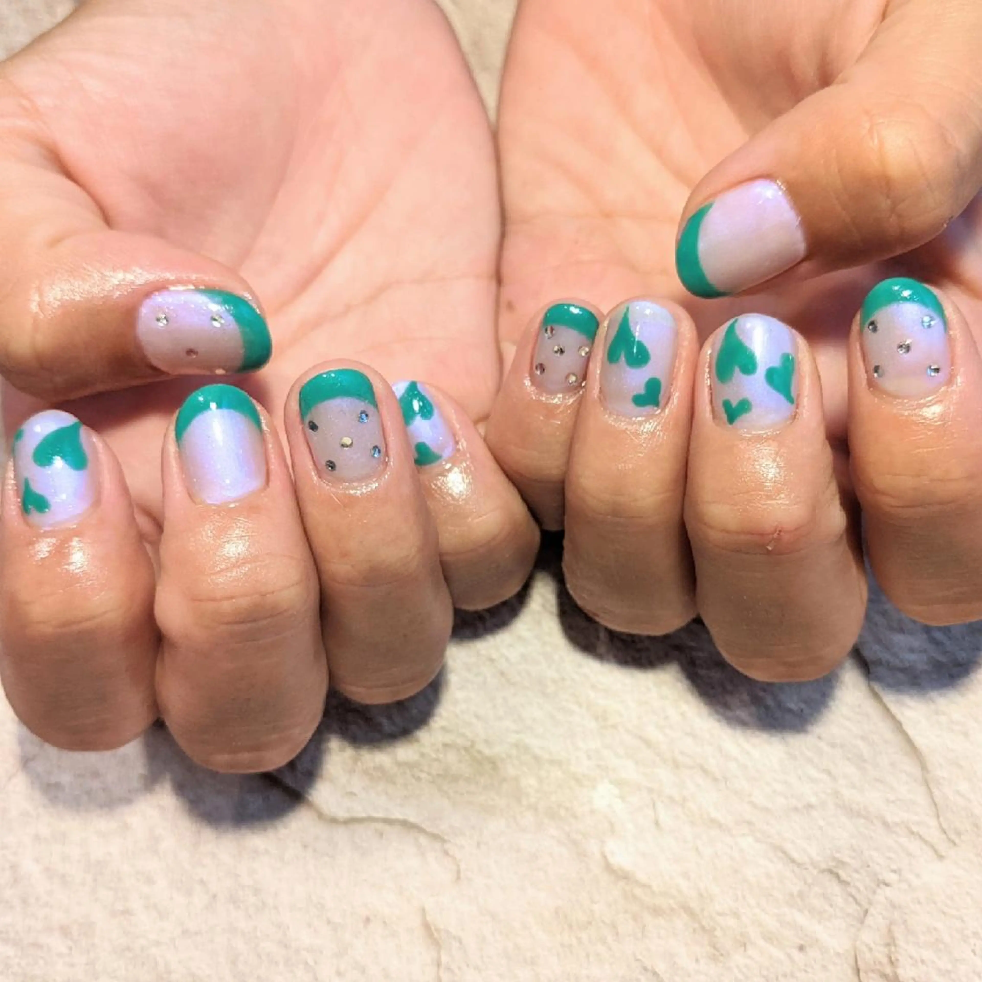 ネイル ｱｲﾗｯｼｭ ﾈｲﾙ ｻﾛﾝ つけるのマツエク・マツパデザイン