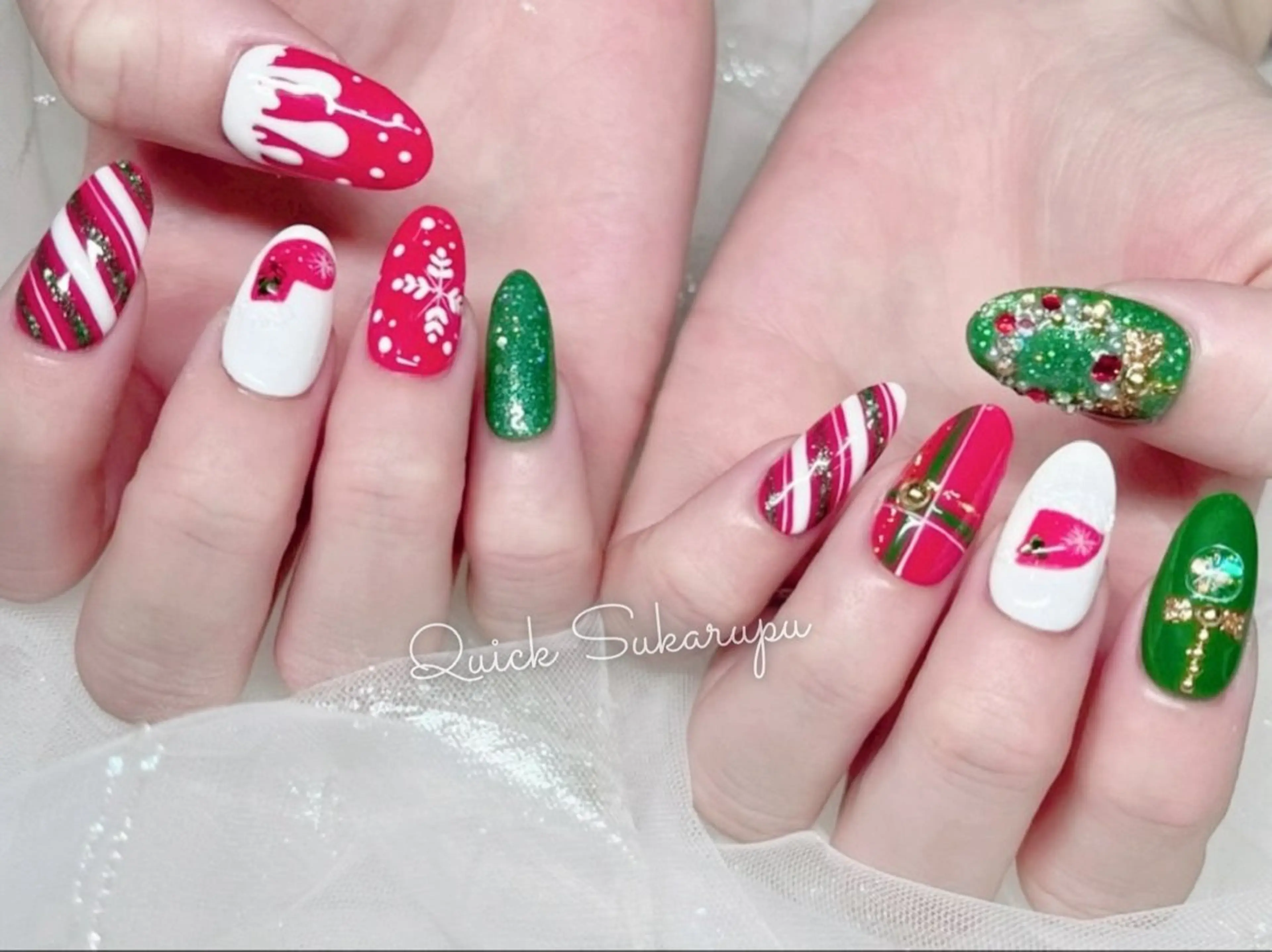 ネイル 冬ネイル クリスマス Quick Sukarupu 高田馬場店所属・Quick Sukarupuのネイルデザイン