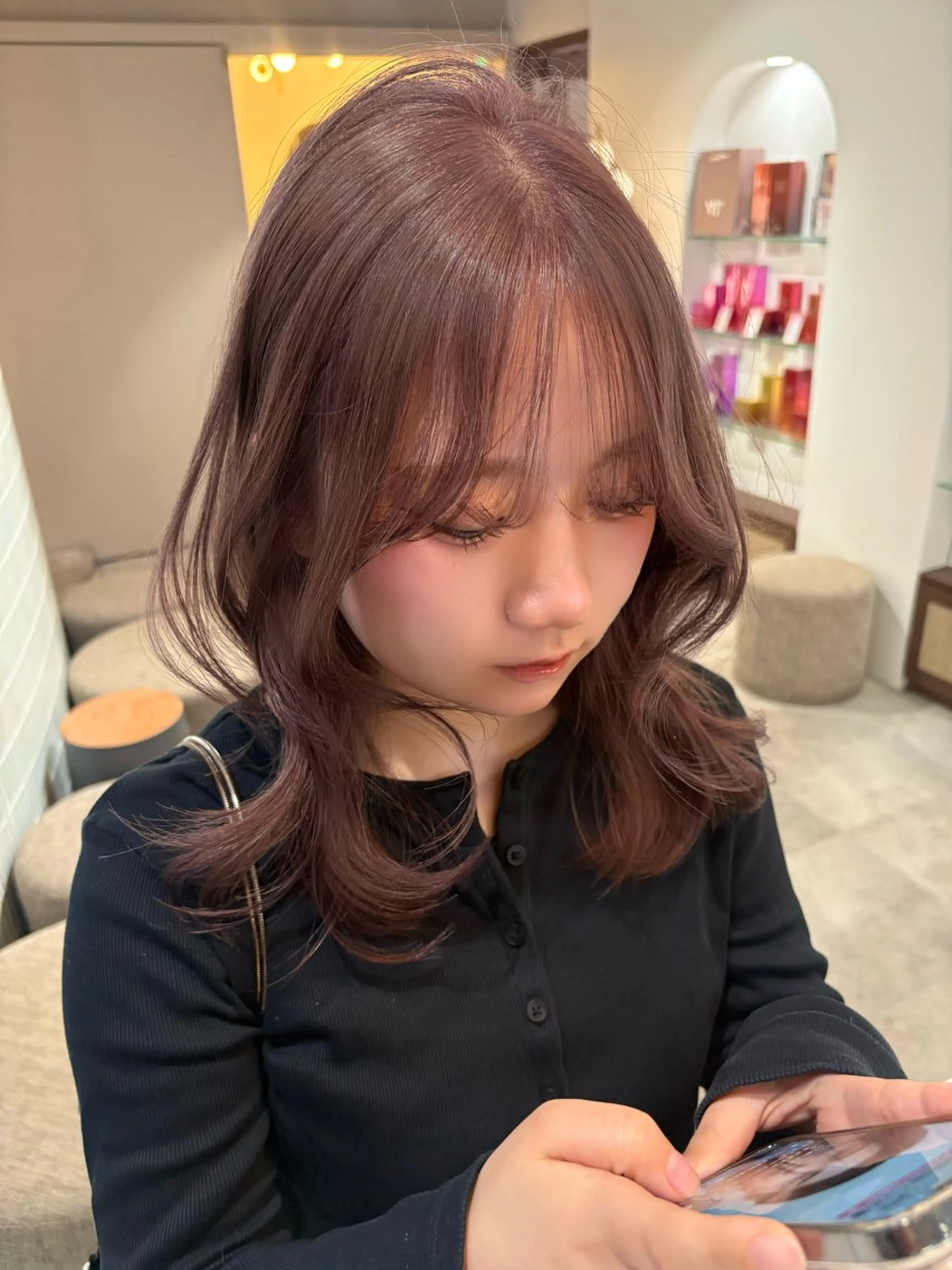【垢抜けハイトーン🤍】ブリーチカラー✖️前髪顔周りカットの写真