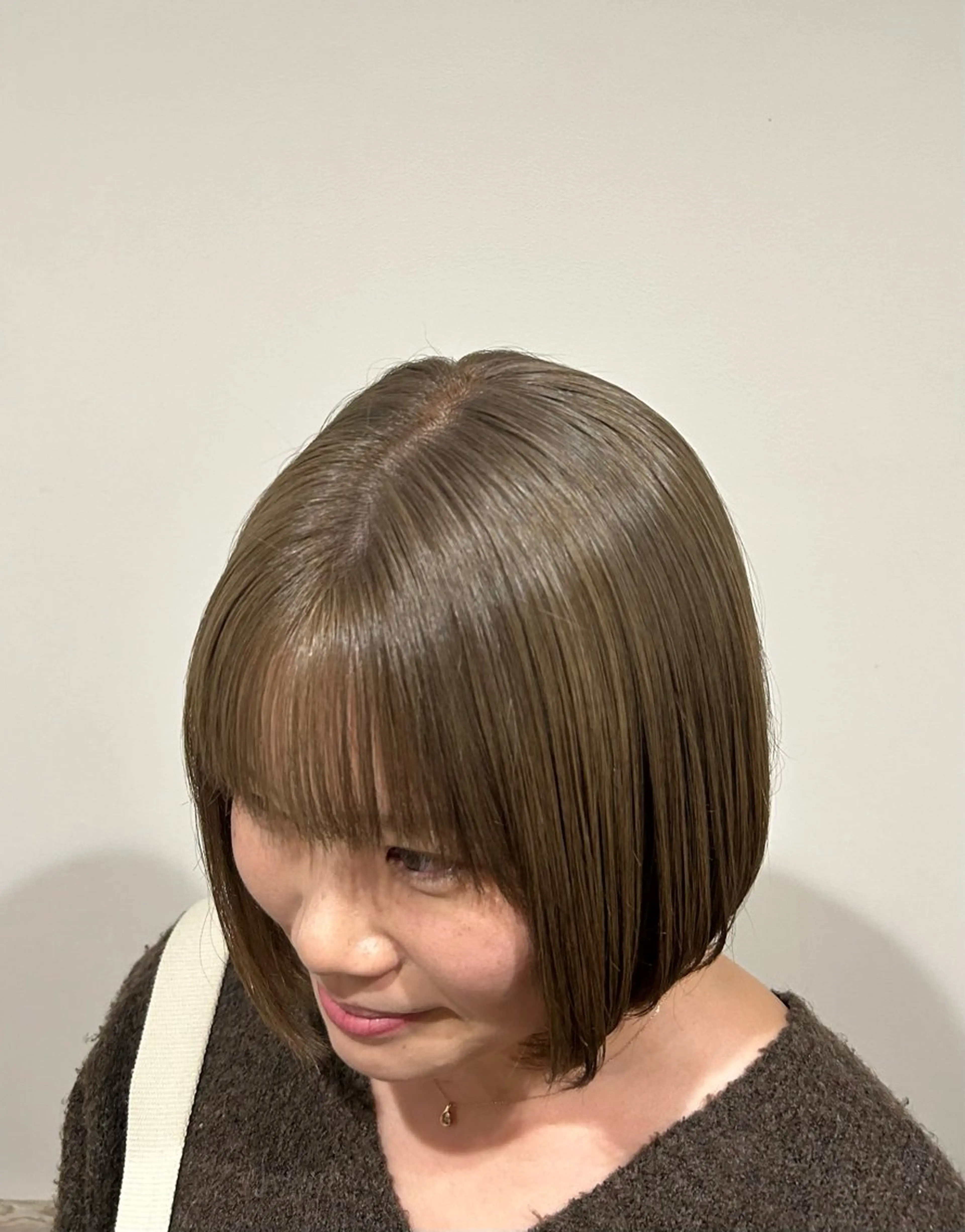 ショート カラー レザーカット/ ミニボブ/しおりのヘアスタイル