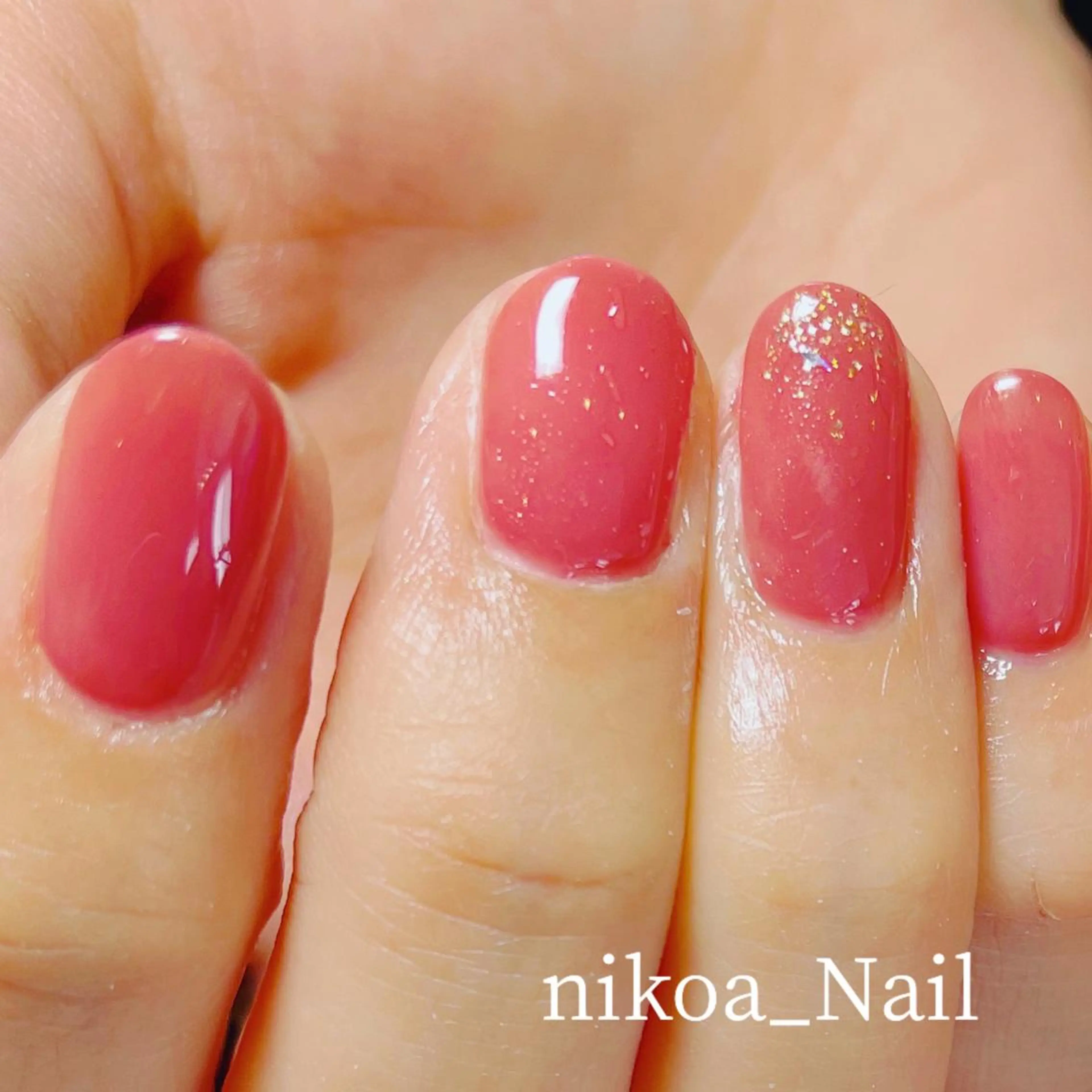 うるツヤ★とぅるん感がたまらない！ワンカラー/ラメグラデーションの写真