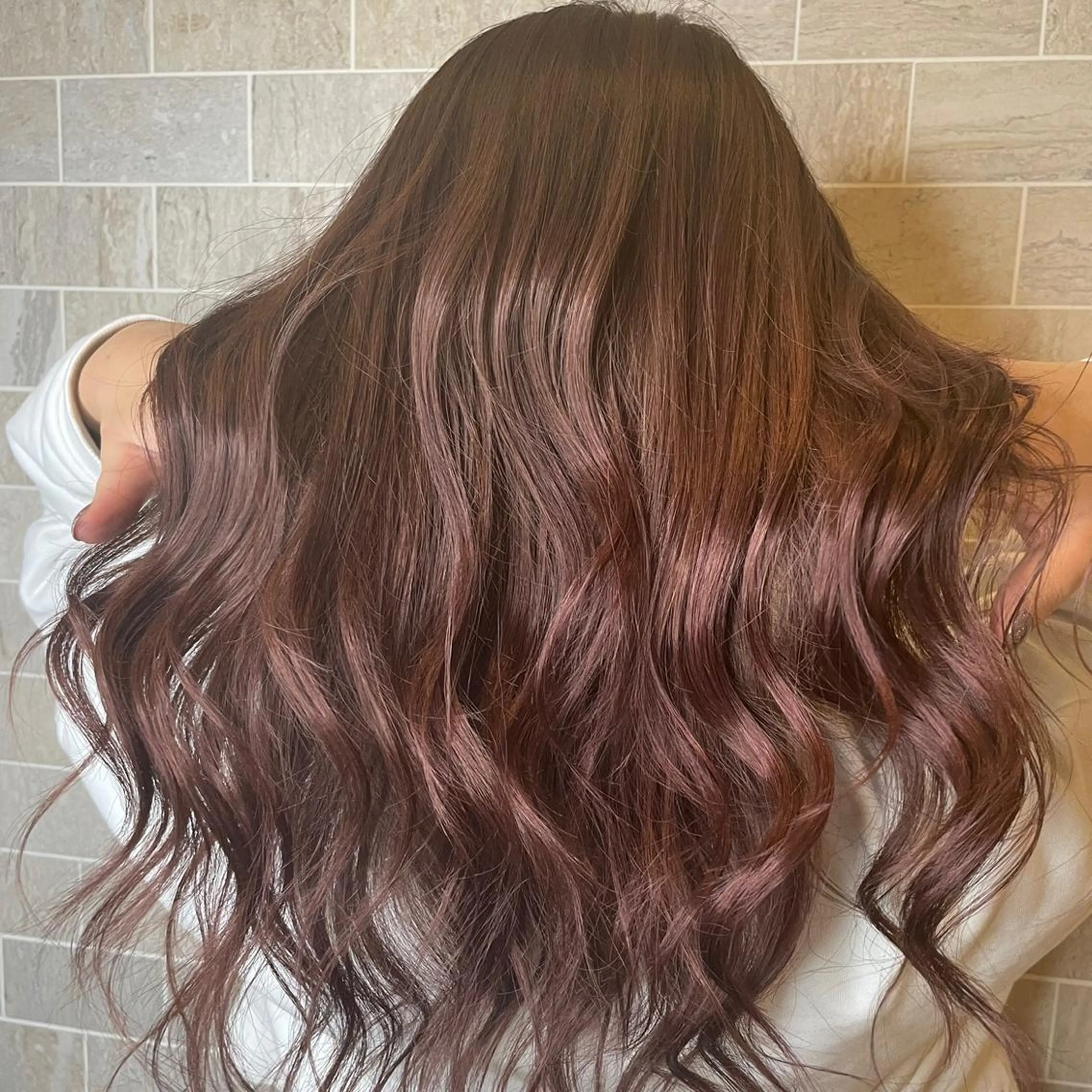 ロング 齋藤 樹里のヘアスタイル