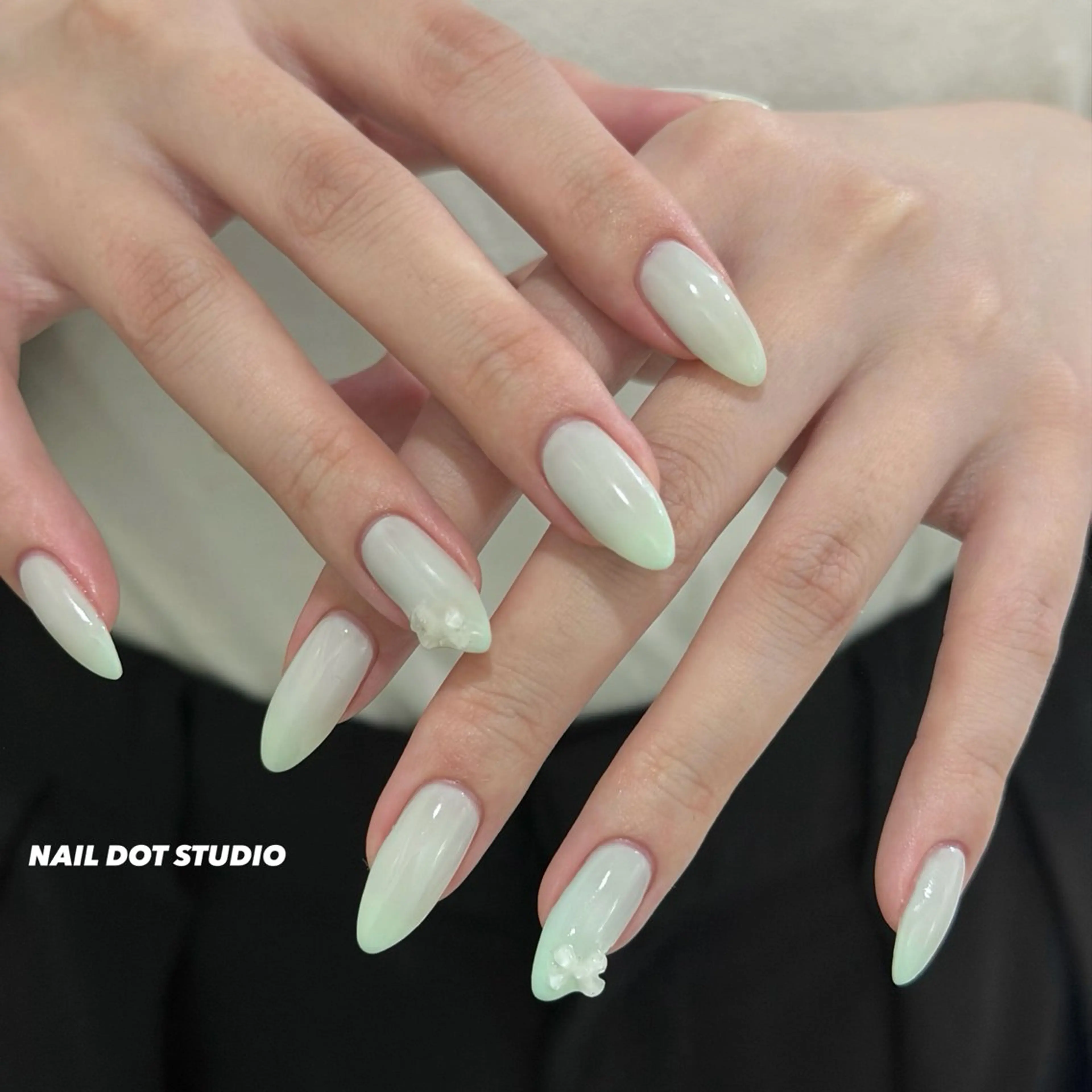 ネイル ハンドネイル NAIL DOT STUDIO　aiのネイルデザイン