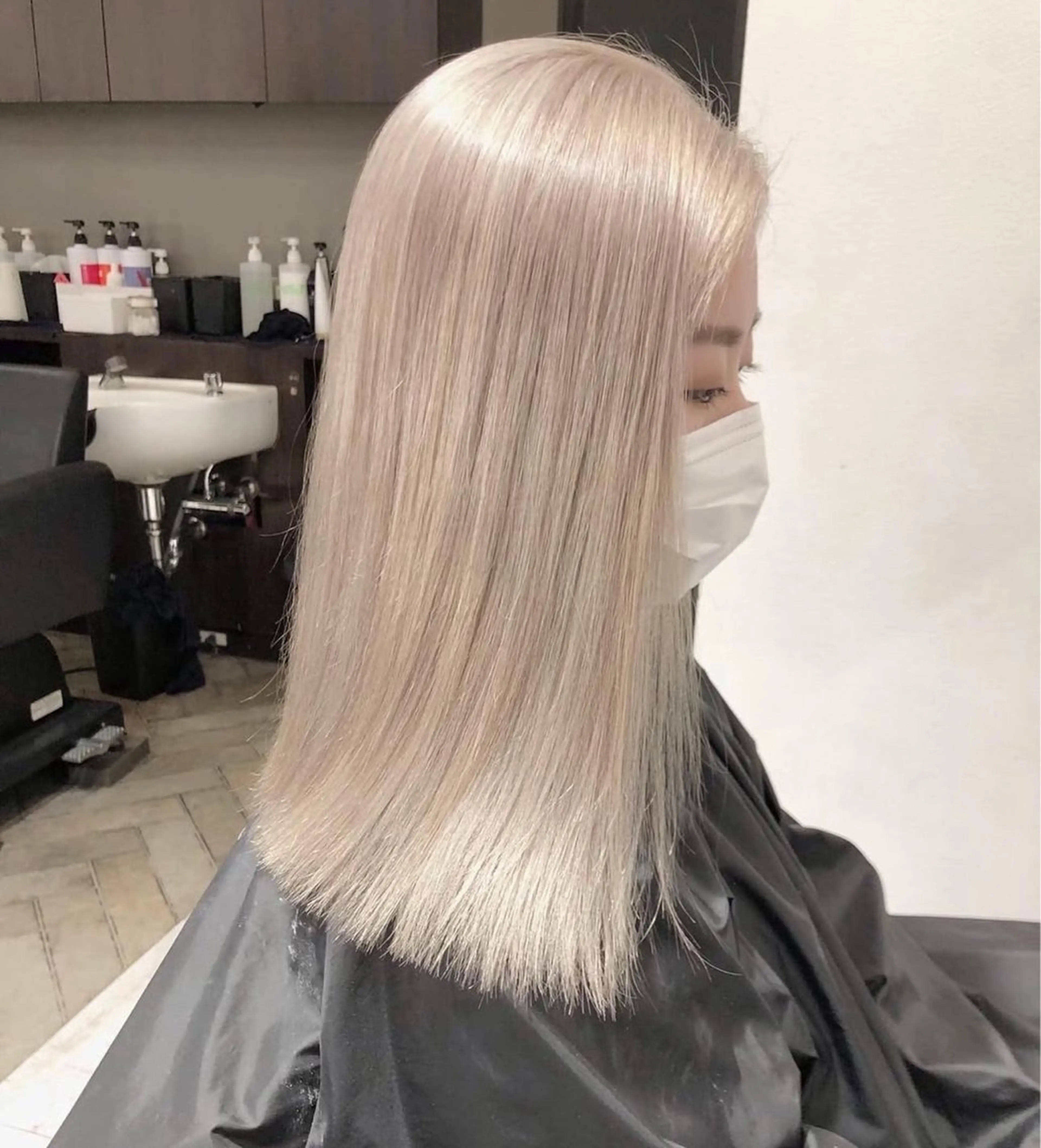 セミロング カラー 天神/ハイトーン/艶 カラー/Miharuのヘアスタイル