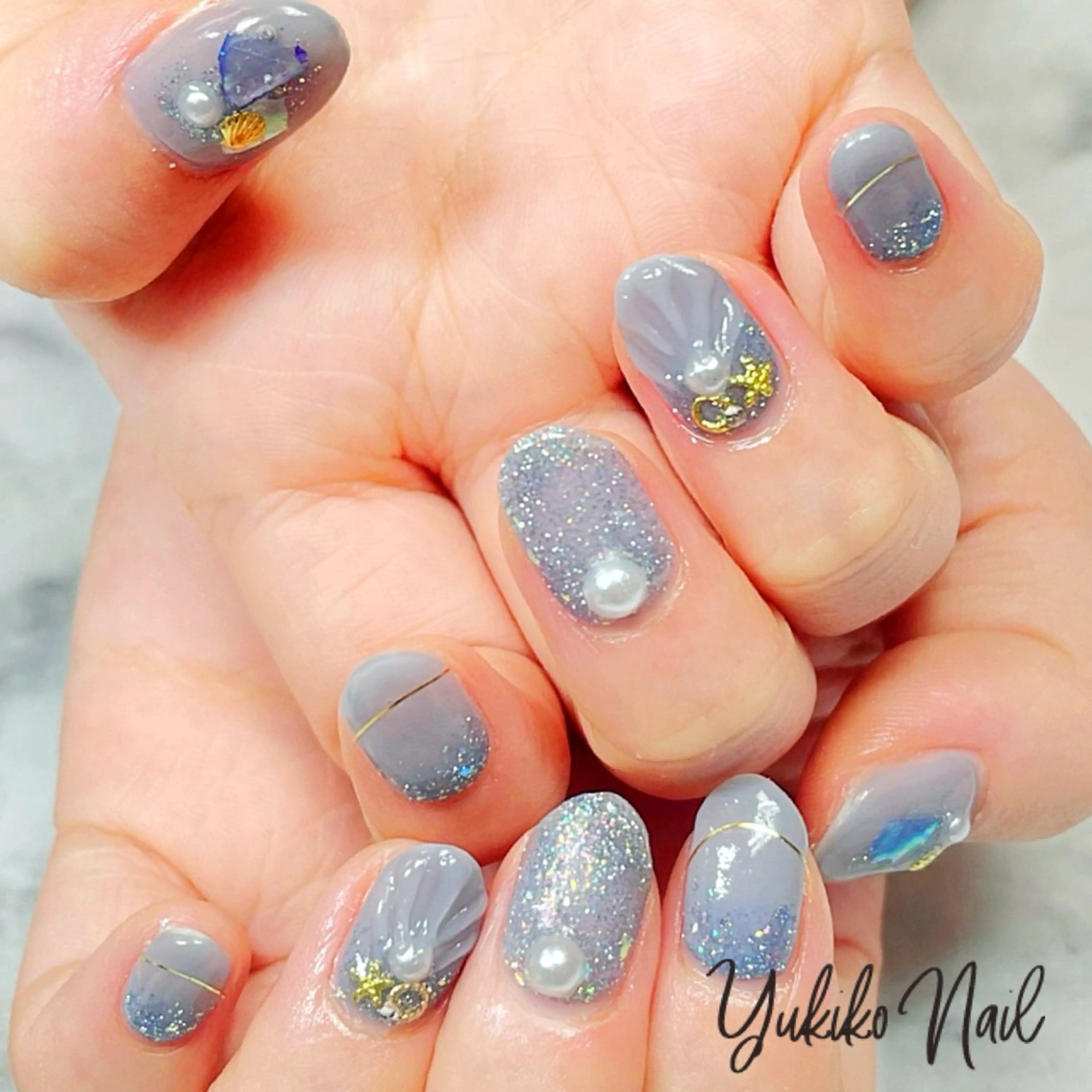 ネイル フラッシュネイル キラキラネイル シンプルネイル 夏ネイル ハンドネイル ユキコ ネイルのネイルデザイン