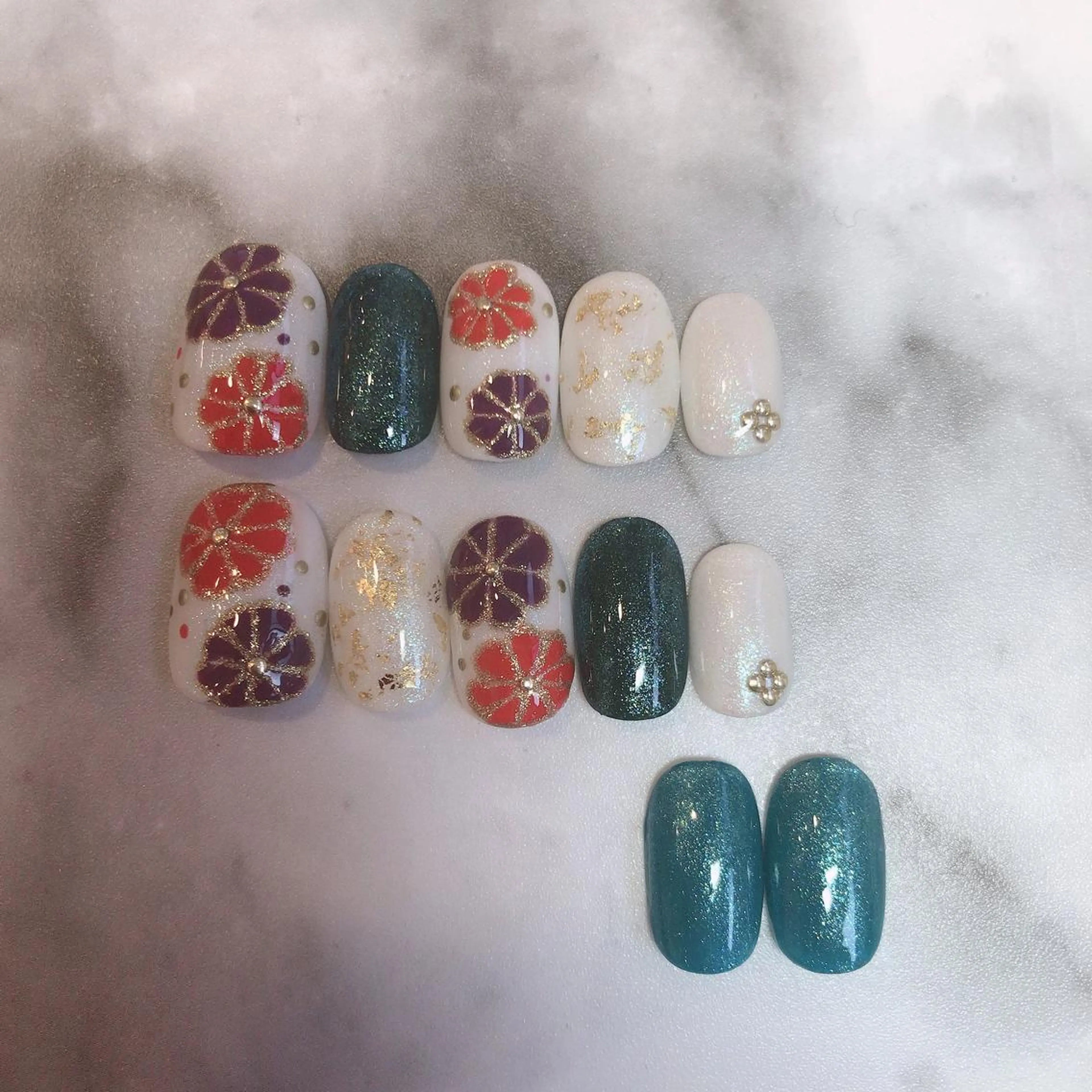 ネイル 成人式 ネイルチップ SUN&MOON REOのネイルデザイン