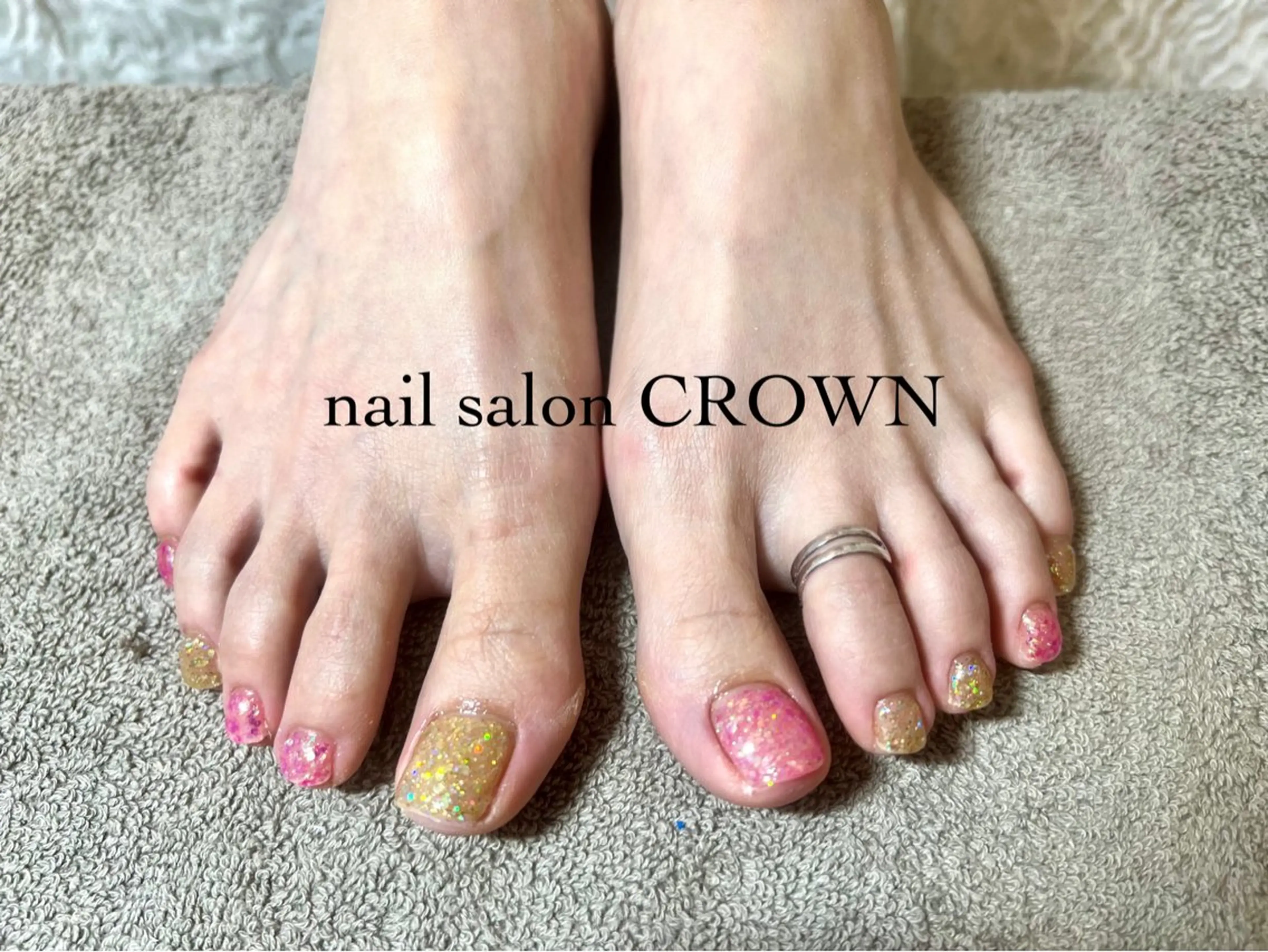 ネイル フットネイル ラメ(グリッター) nail salon CROWNのネイルデザイン