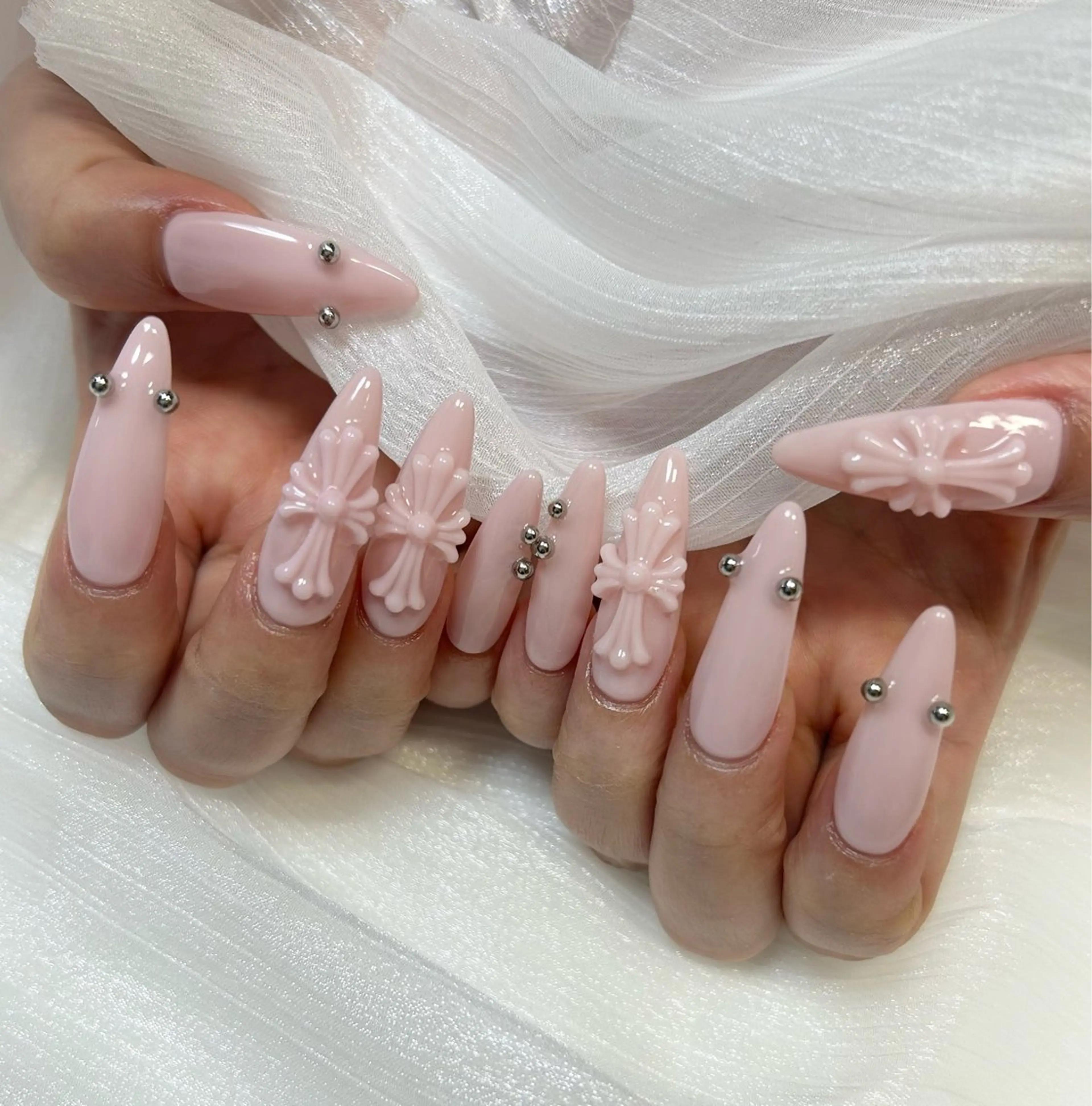 ネイル +nail （プラスネイル）のネイルデザイン
