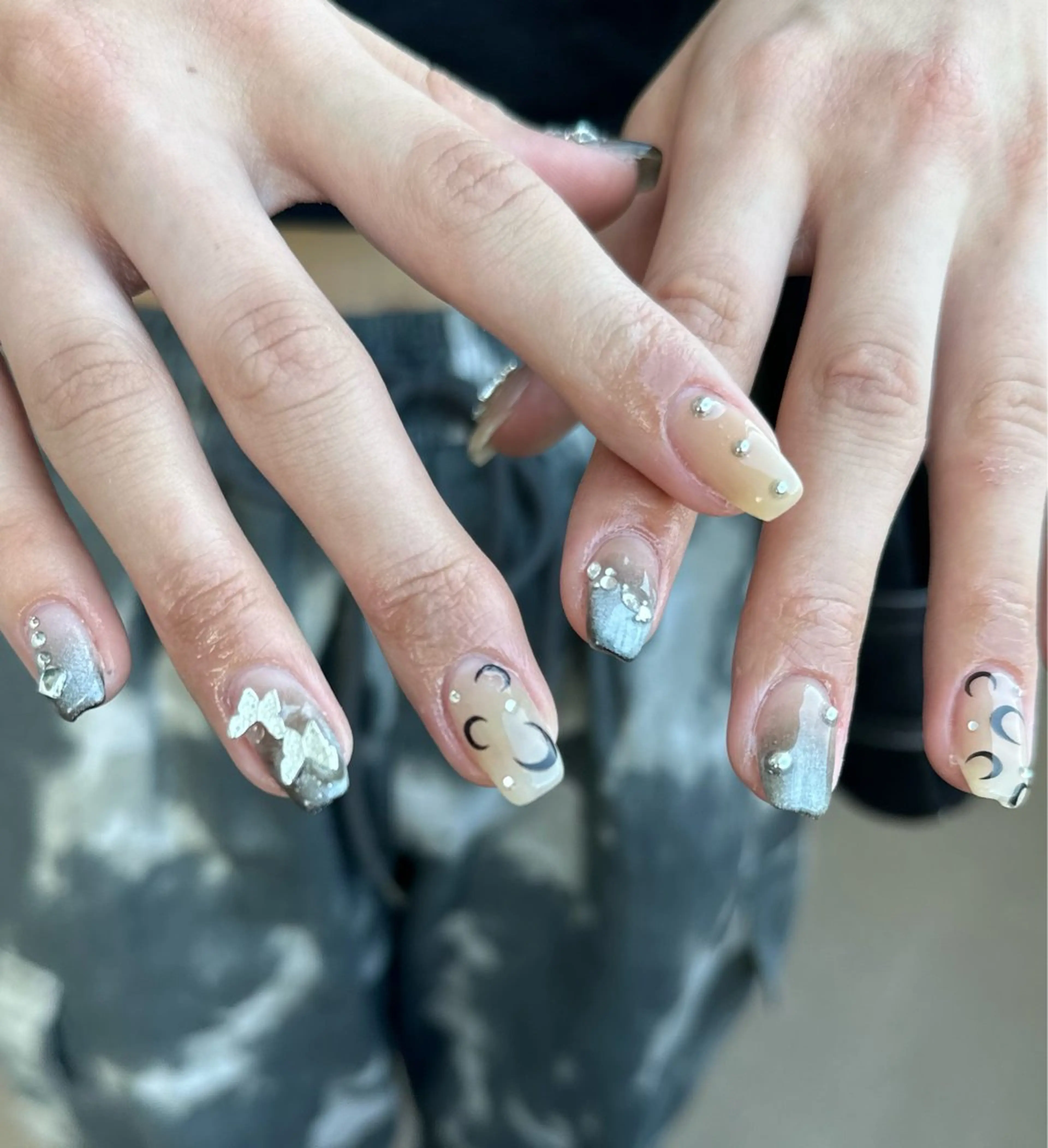 ネイル 新山 聖のネイルデザイン