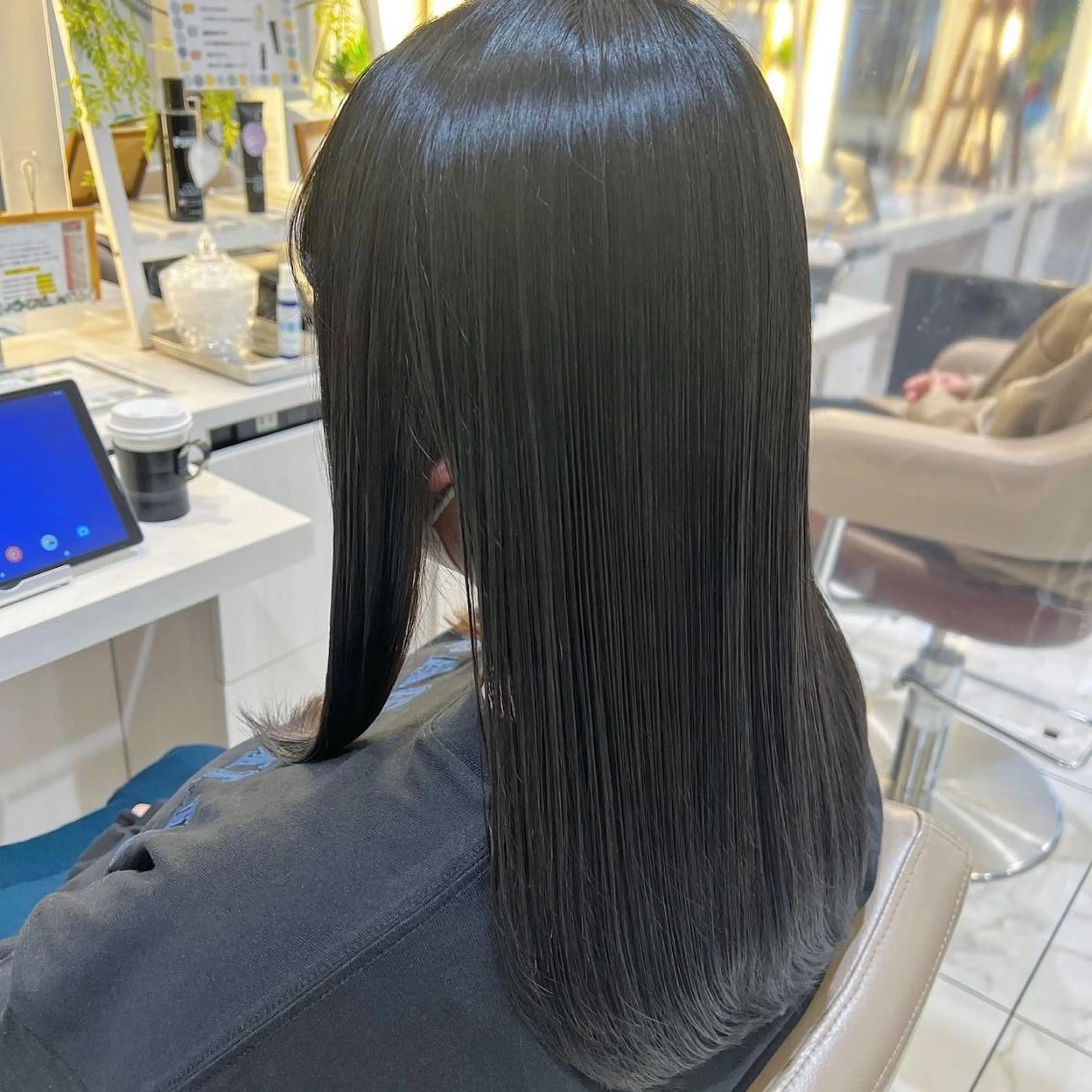 ロング カット トリートメント 三箇島陽香/髪質改善 クロスパーマ縮毛矯正のヘアスタイル