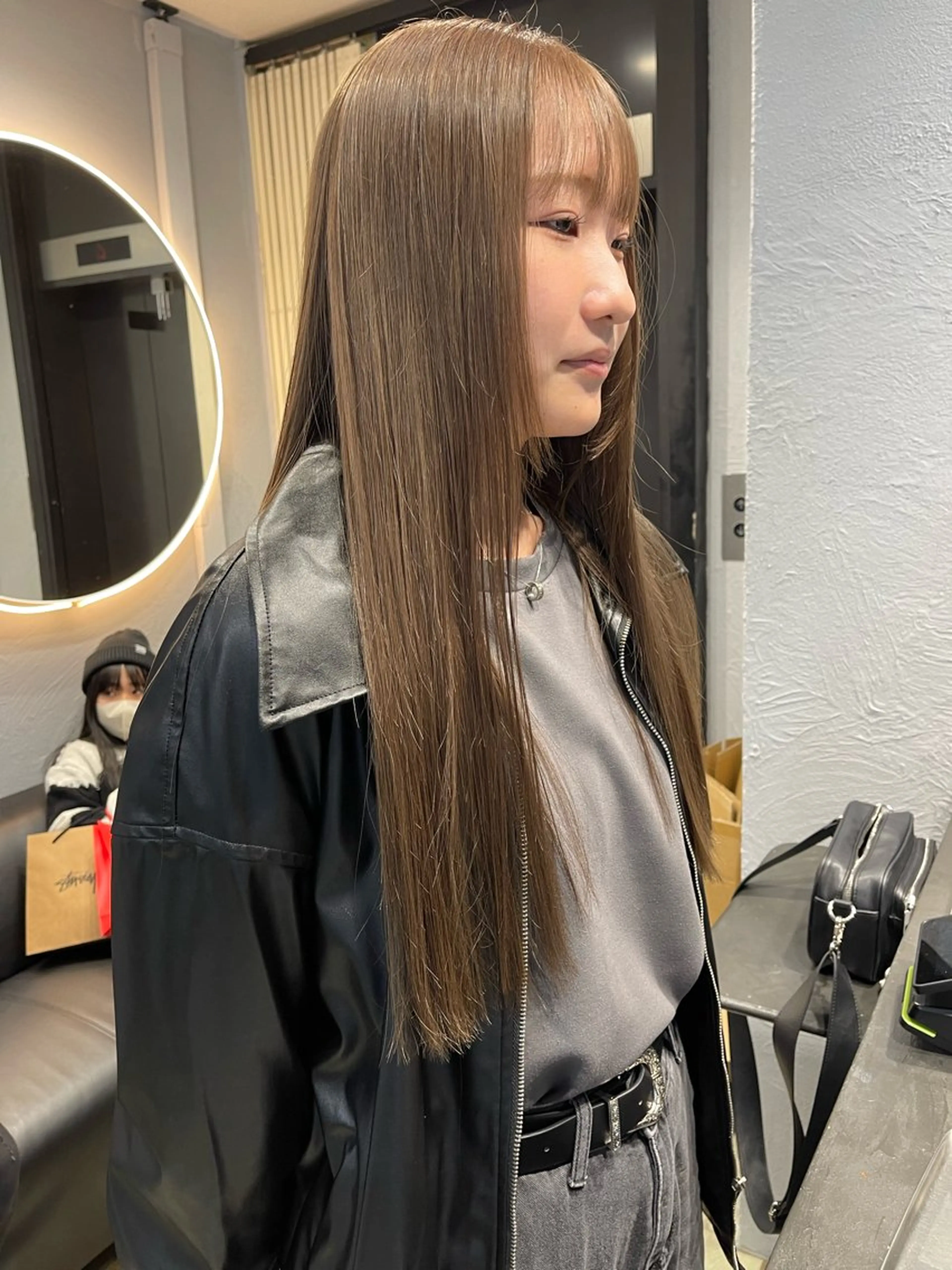 ロング カラー ブリーチ ケアブリーチ デザインカラー ダブルカラー イヤリングカラー TATSUブリーチ/ ミルクティーベージュのヘアスタイル