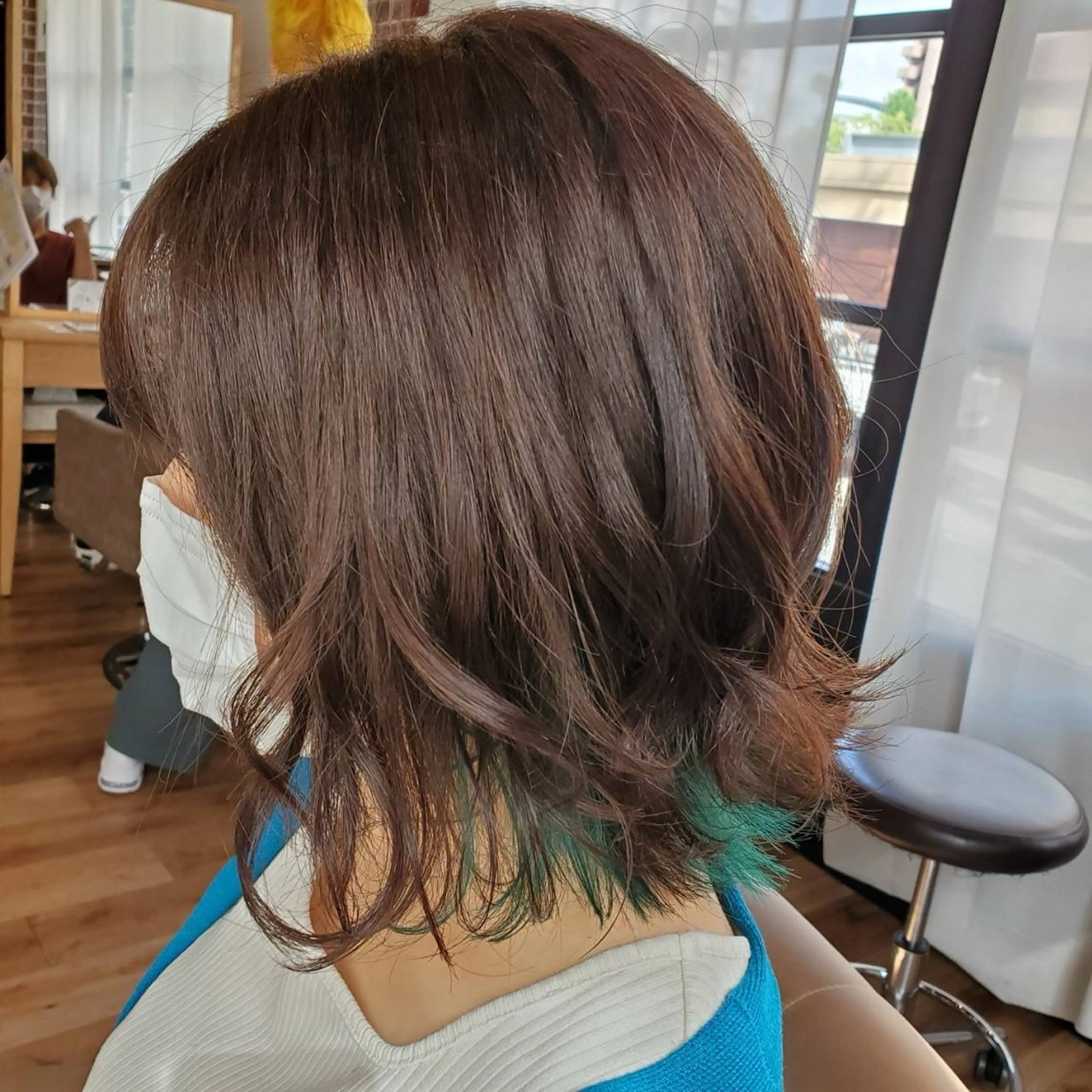 カラー 高口 小春のヘアスタイル