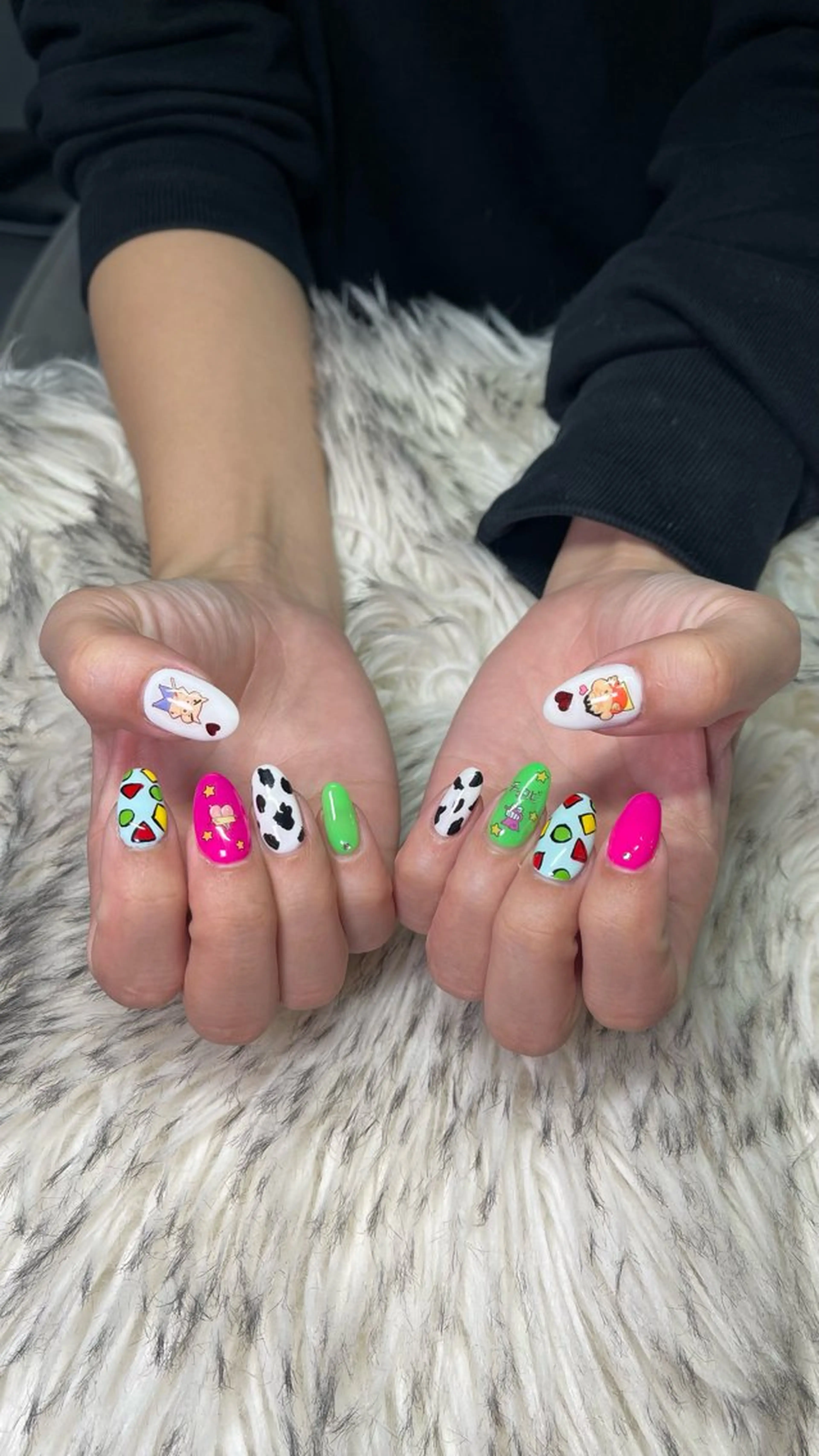 ネイル ハンドネイル NAIL FOCUS Lisaのネイルデザイン