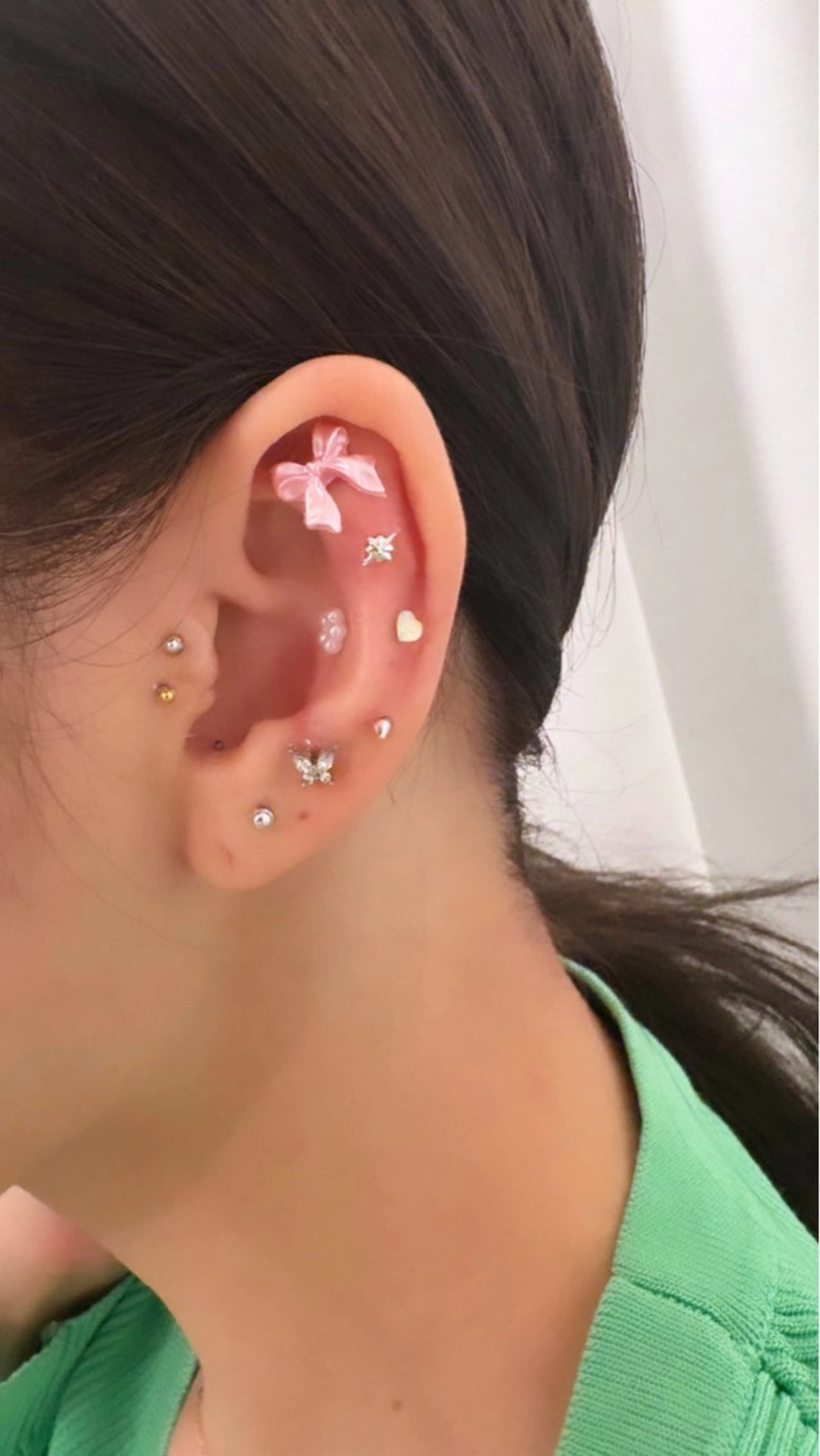 耳つぼジュエリー💎片耳6個までの写真