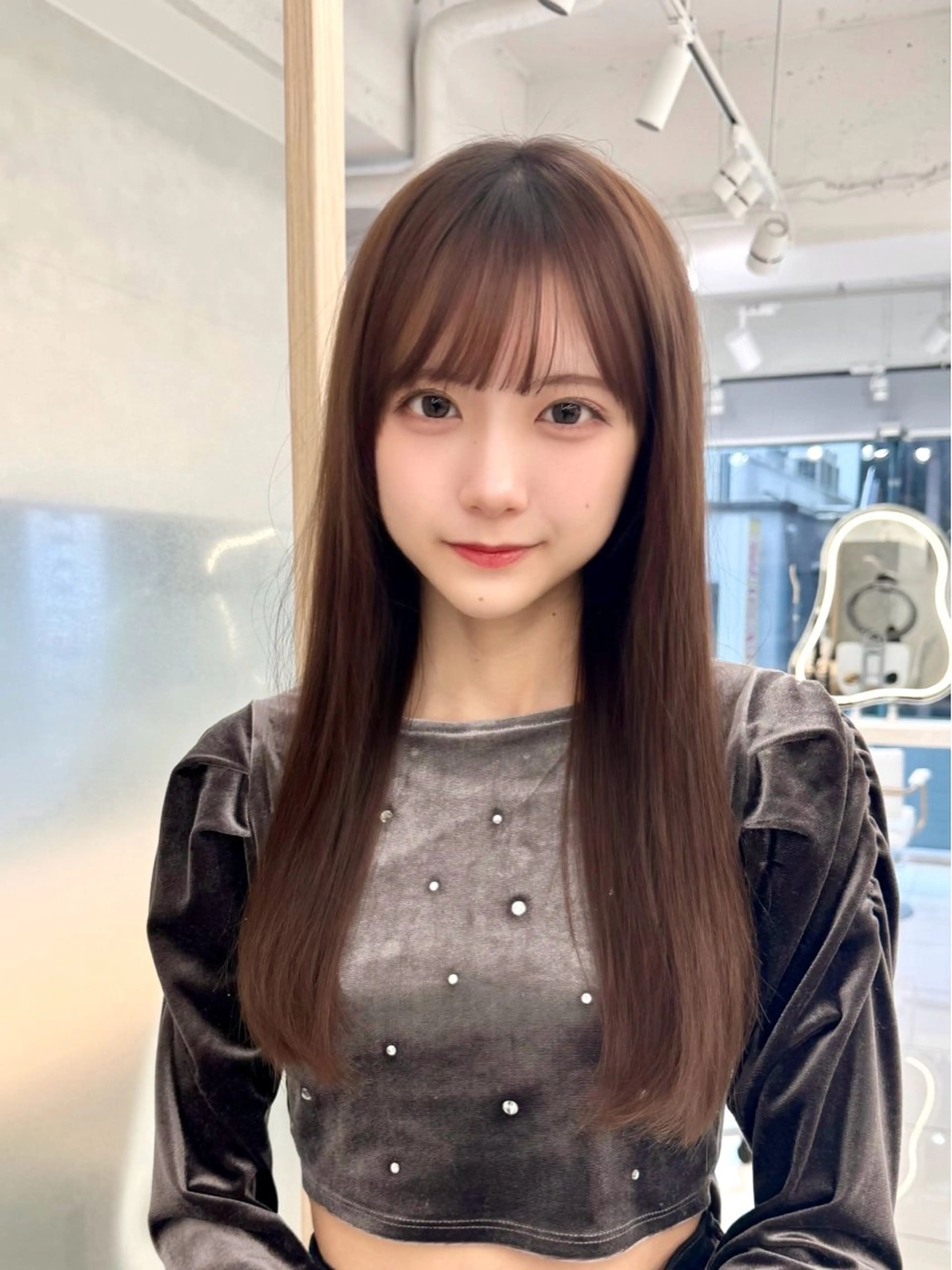 ロング 三鷹で1番ショート ボブをカットする新谷のヘアスタイル