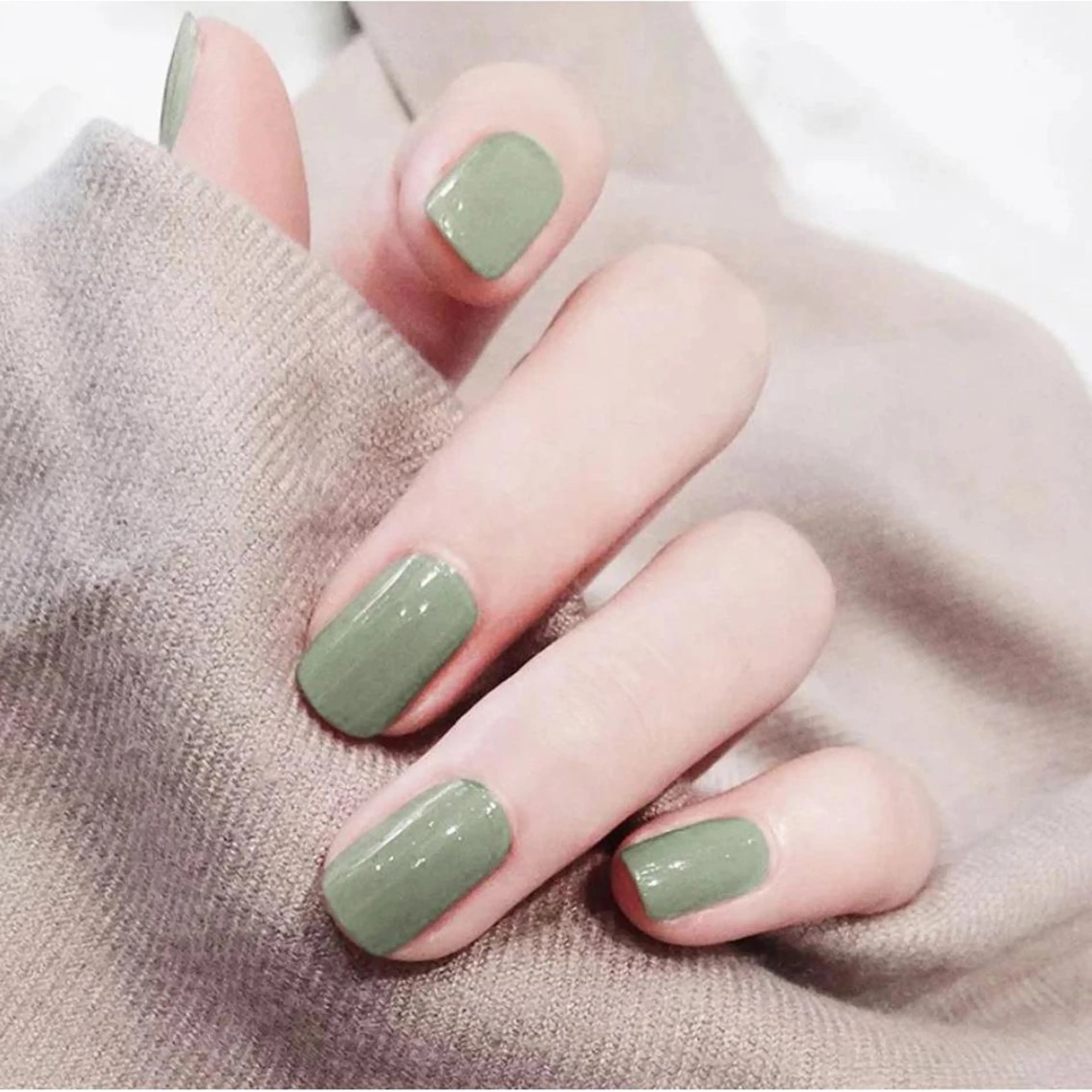 ネイル ワンカラーネイル 米澤 ハナユキのネイルデザイン