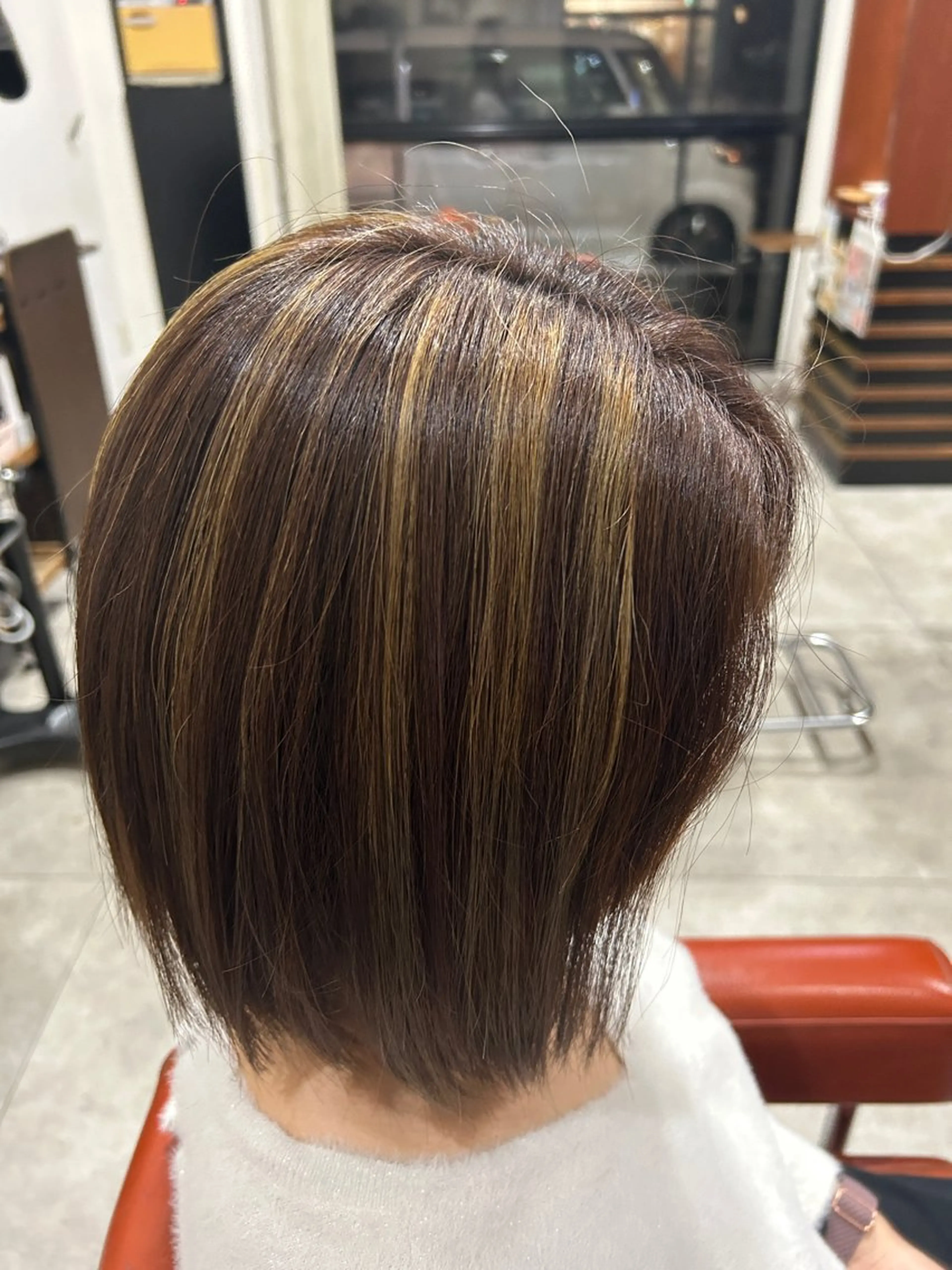 カラー ブリーチ ハイライトカラー カワモト リョウカのヘアスタイル