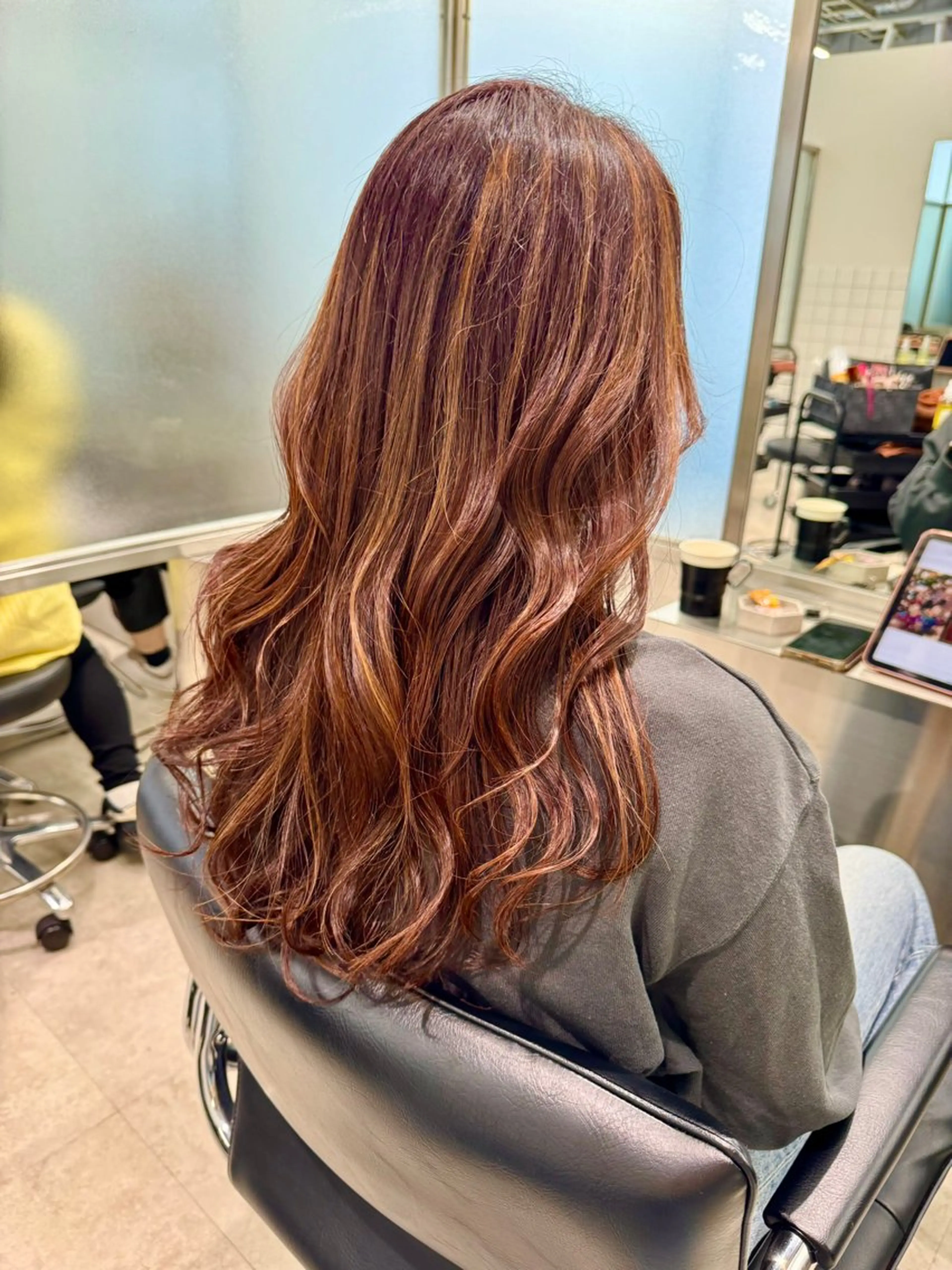 ロング カラー ハイライトカラー ハイライト カット ヘアカラー トリートメント GO TODAY 梅田NU茶屋町店所属・梅田茶屋町ヘッドスパ ＆艶カラー　Rihoのヘアスタイル