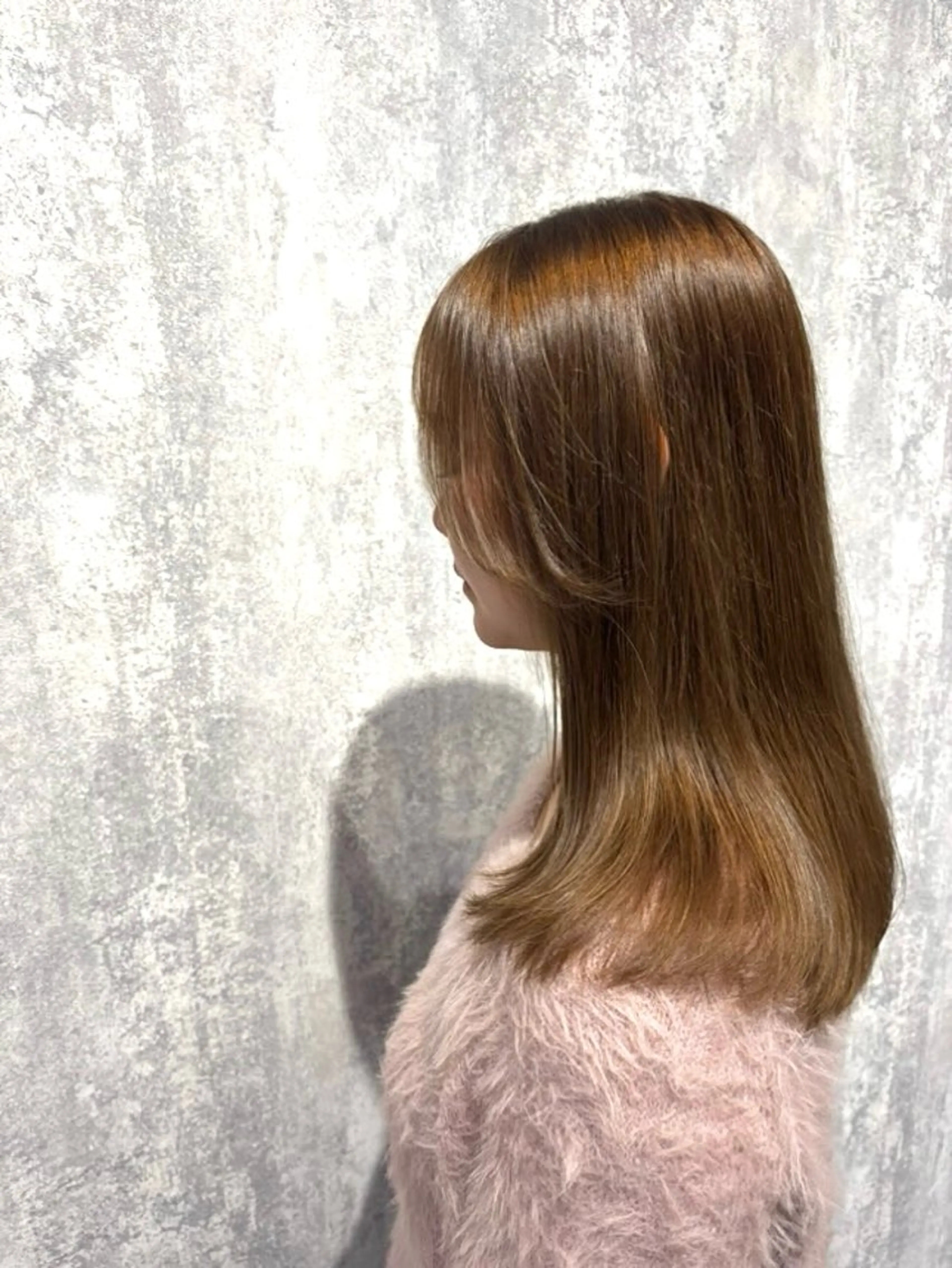 セミロング カラー ベージュカラー ブリーチ ブリーチなしカラー カット ヘアカラー トリートメント 詩乃🎀ピンク 暖色系🫧レイヤーのヘアスタイル