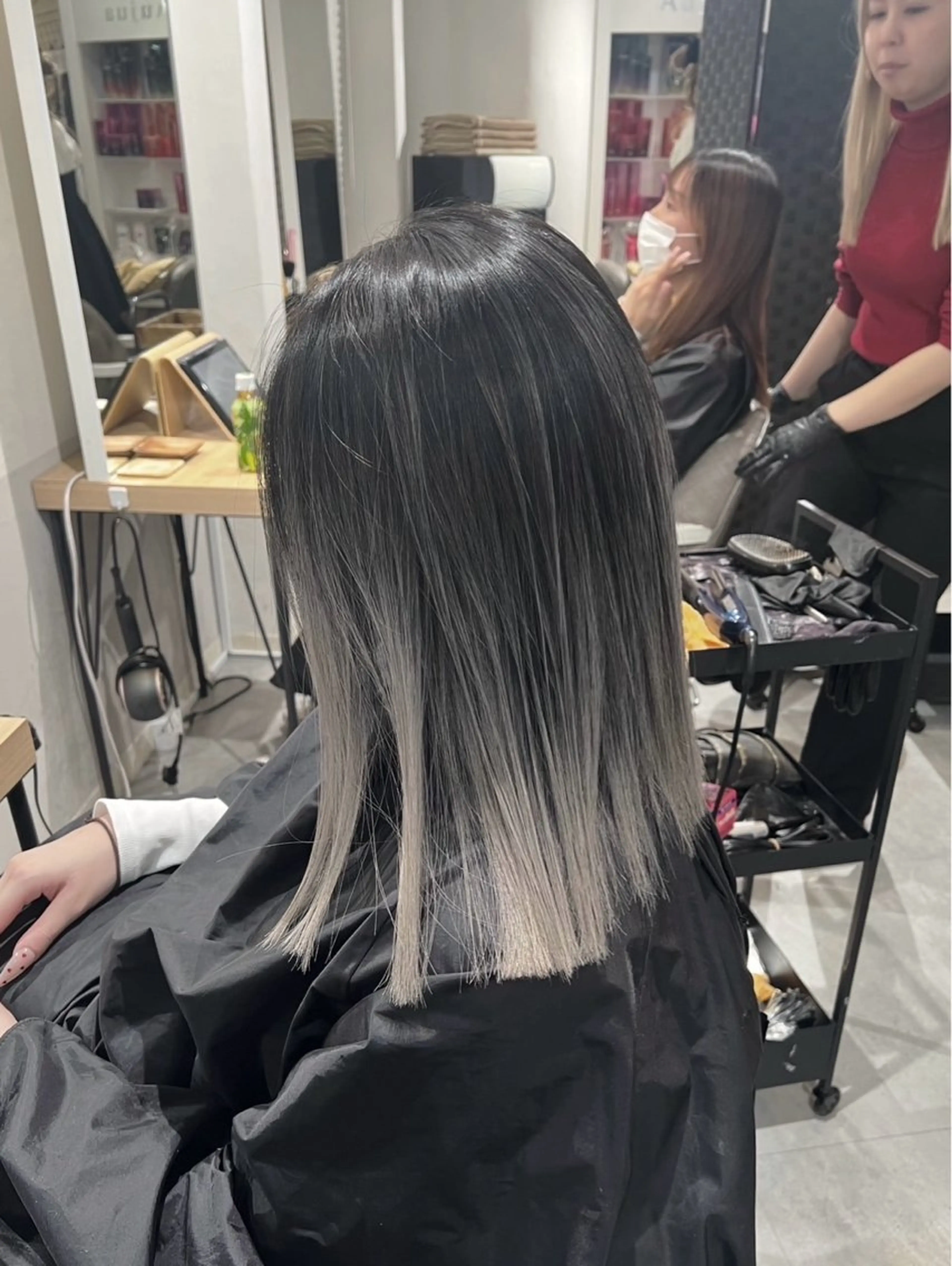 ミディアム カラー バレイヤージュ グレージュ レイヤーカット ヘアカラー トリートメント ROBIN所属・指名数No.1 /NAOYAのヘアスタイル