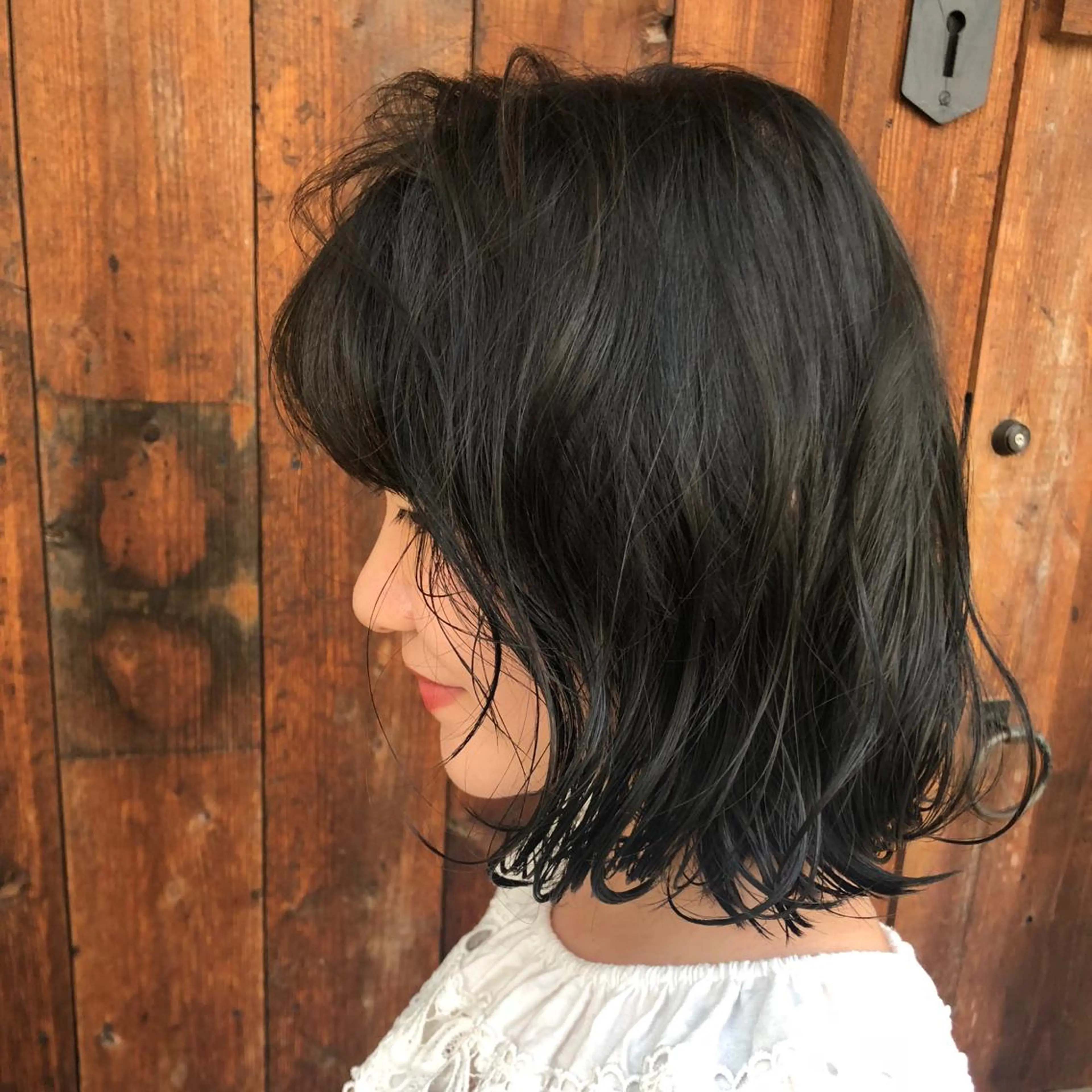 カラー ブルーカラー ブルージュ 透明感カラー カット ヘアカラー トリートメント 岩田 萌那のヘアスタイル