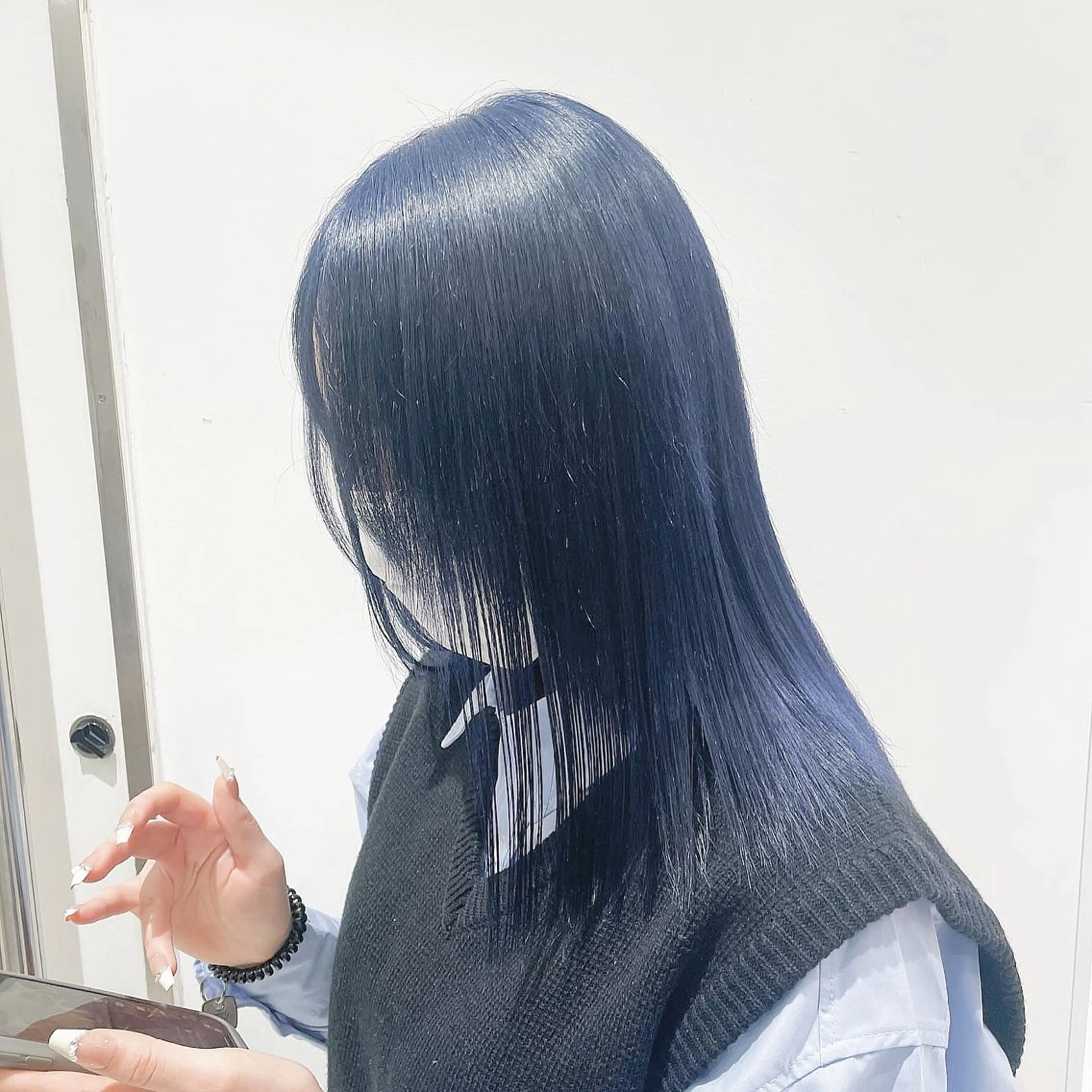 カラー 長尾菜々美🐰 ／ハイトーンカラーのヘアスタイル