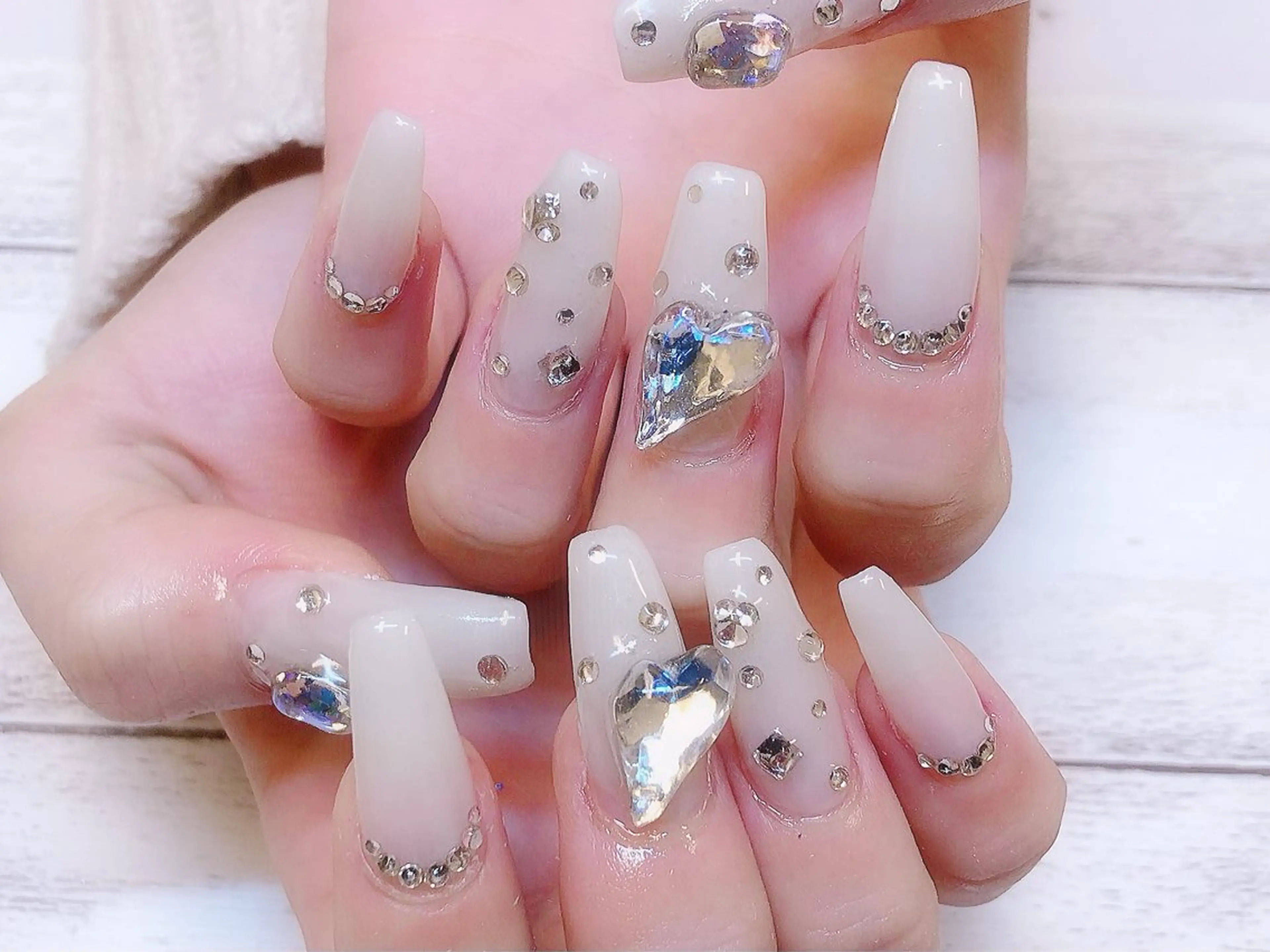 ネイル ハンドネイル Rグループ felizのネイルデザイン