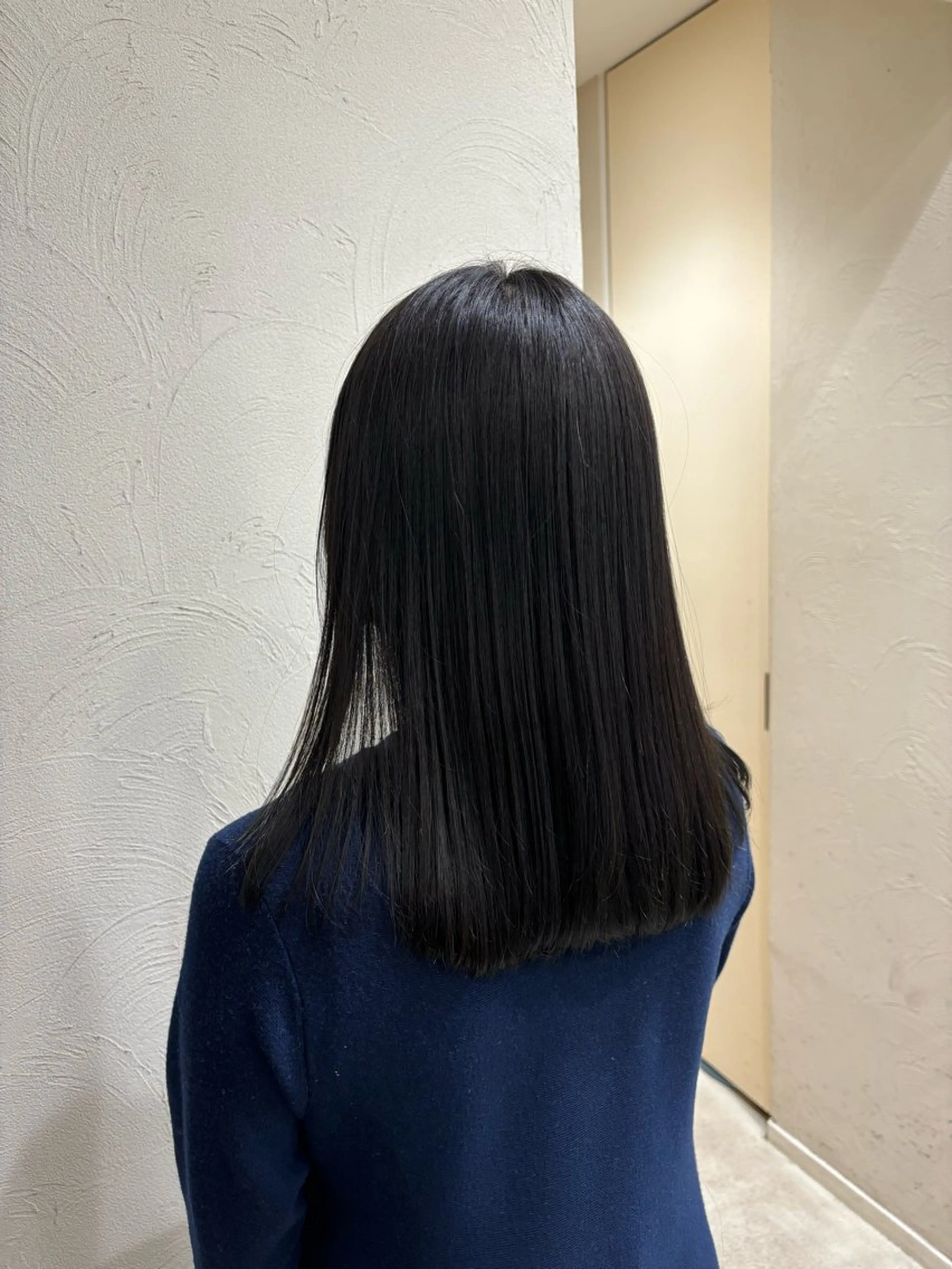 セミロング セミロングパーマ 髪質改善 縮毛矯正 トリートメント 酸性ストレート 髪質改善/酸性ストレ ート/ブリーチ縮毛のヘアスタイル