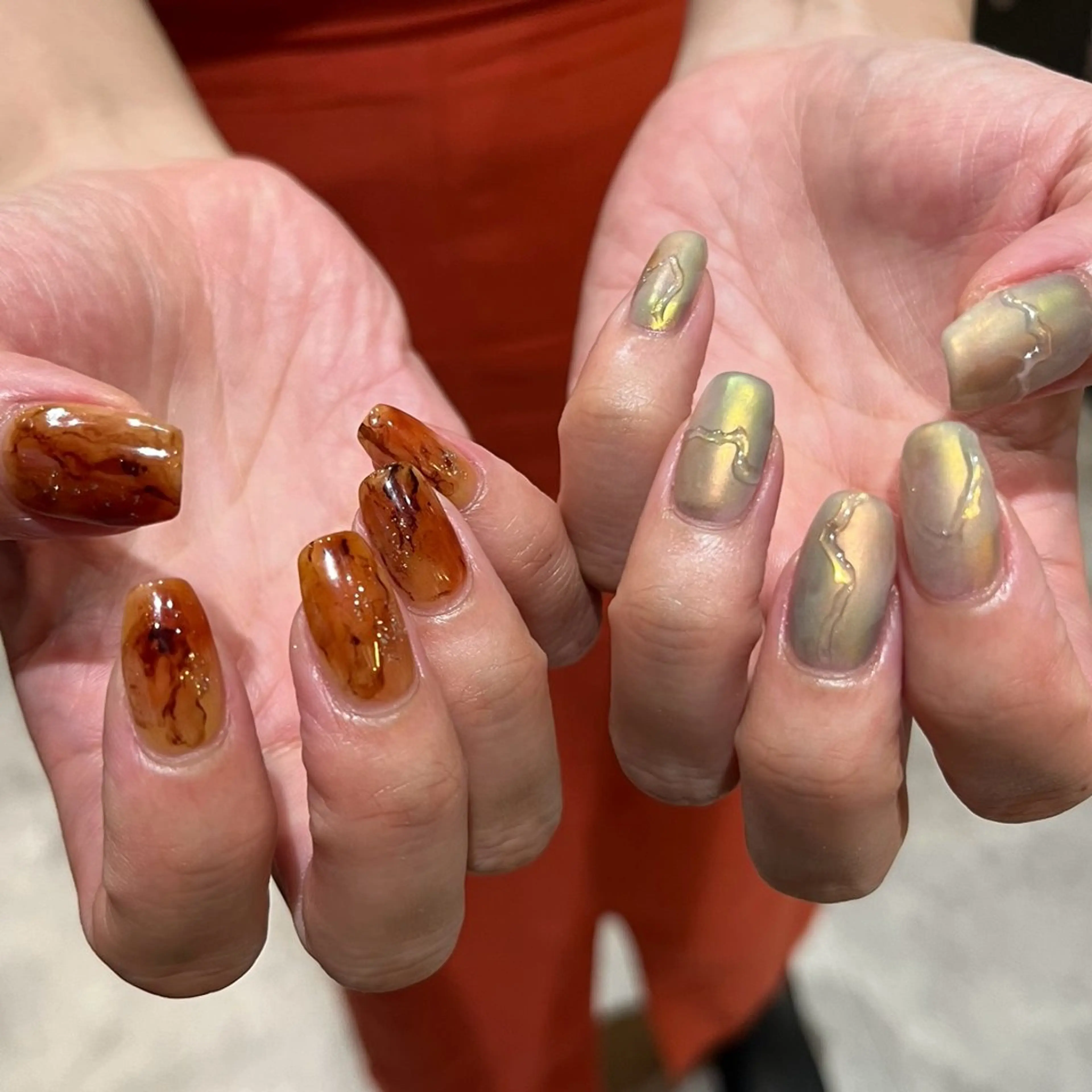 ネイル ミラーネイル ハンドネイル shio ♡ 17日空きありのネイルデザイン