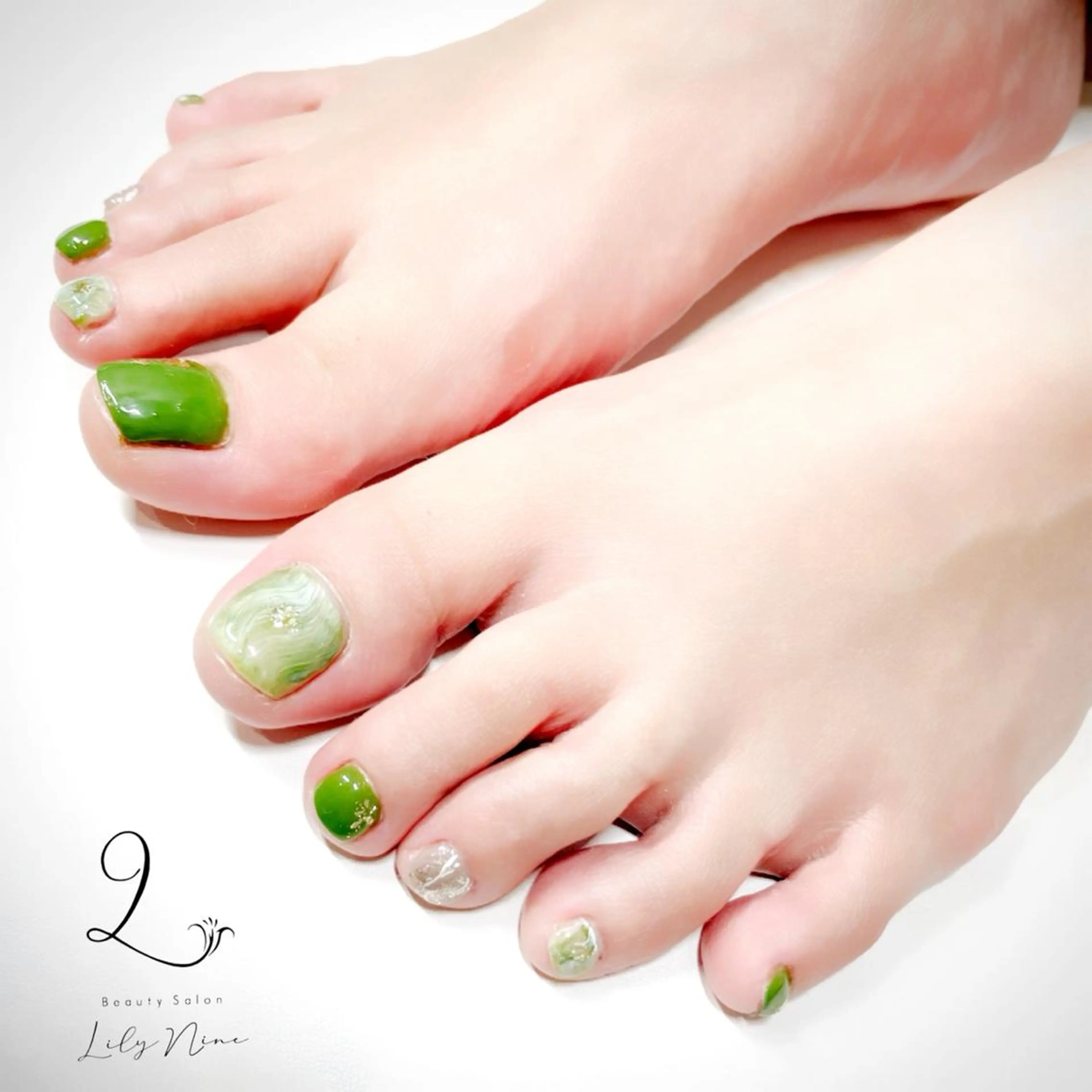 ネイル ニュアンスネイル REVIA :ayaのネイルデザイン