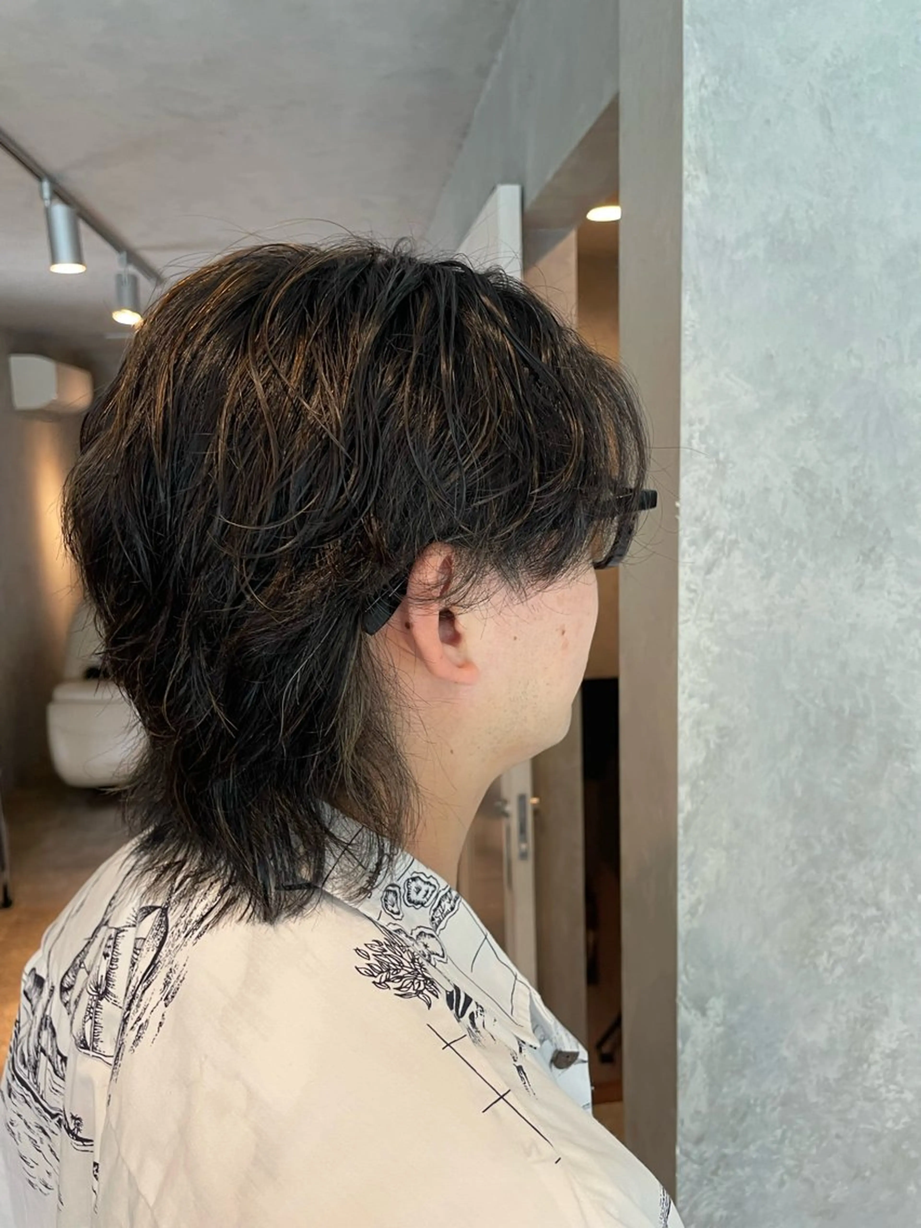 カラー メンズ 岩渕 春菜のヘアスタイル