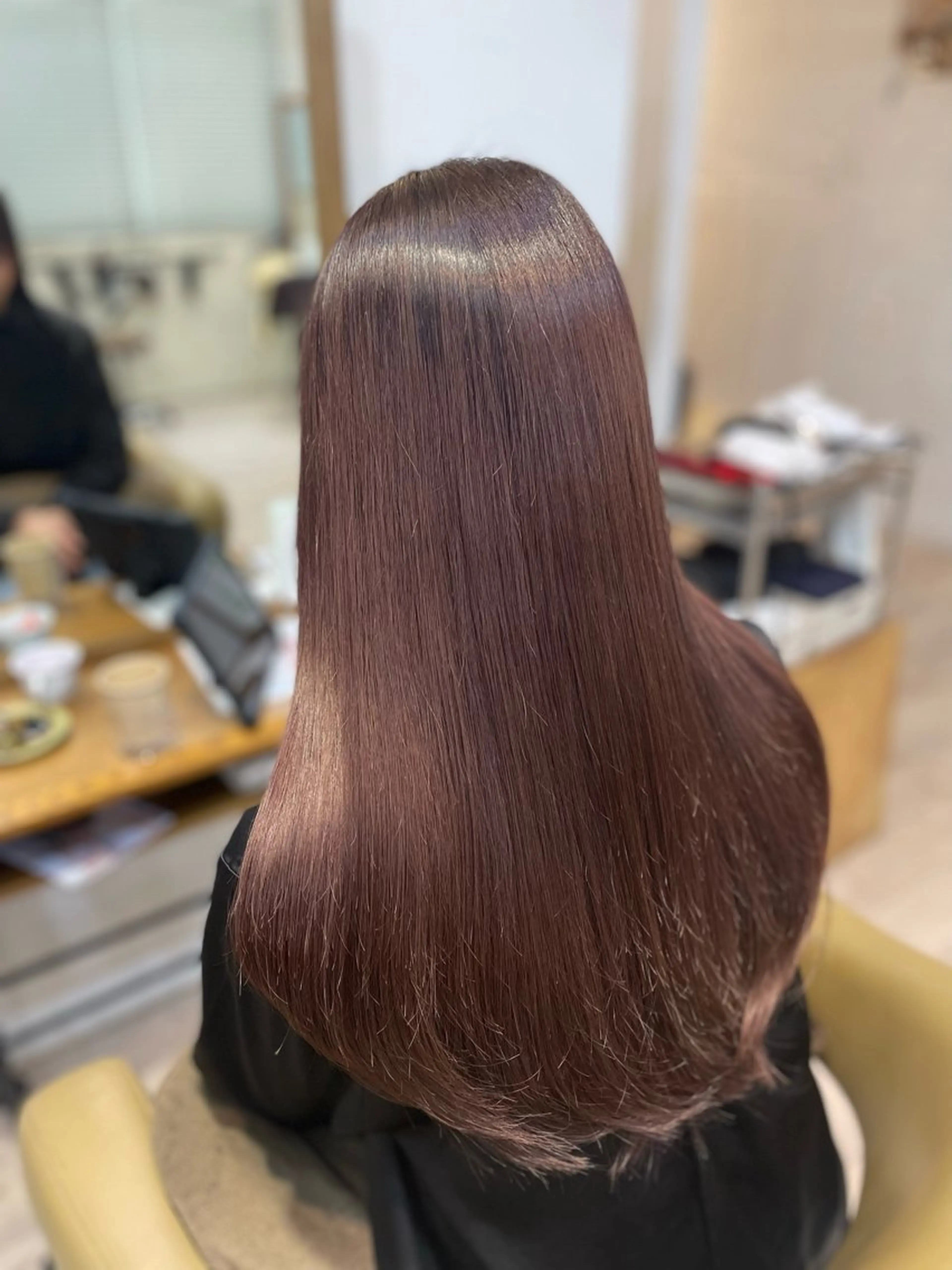 ロング 茅野 あゆ美のヘアスタイル