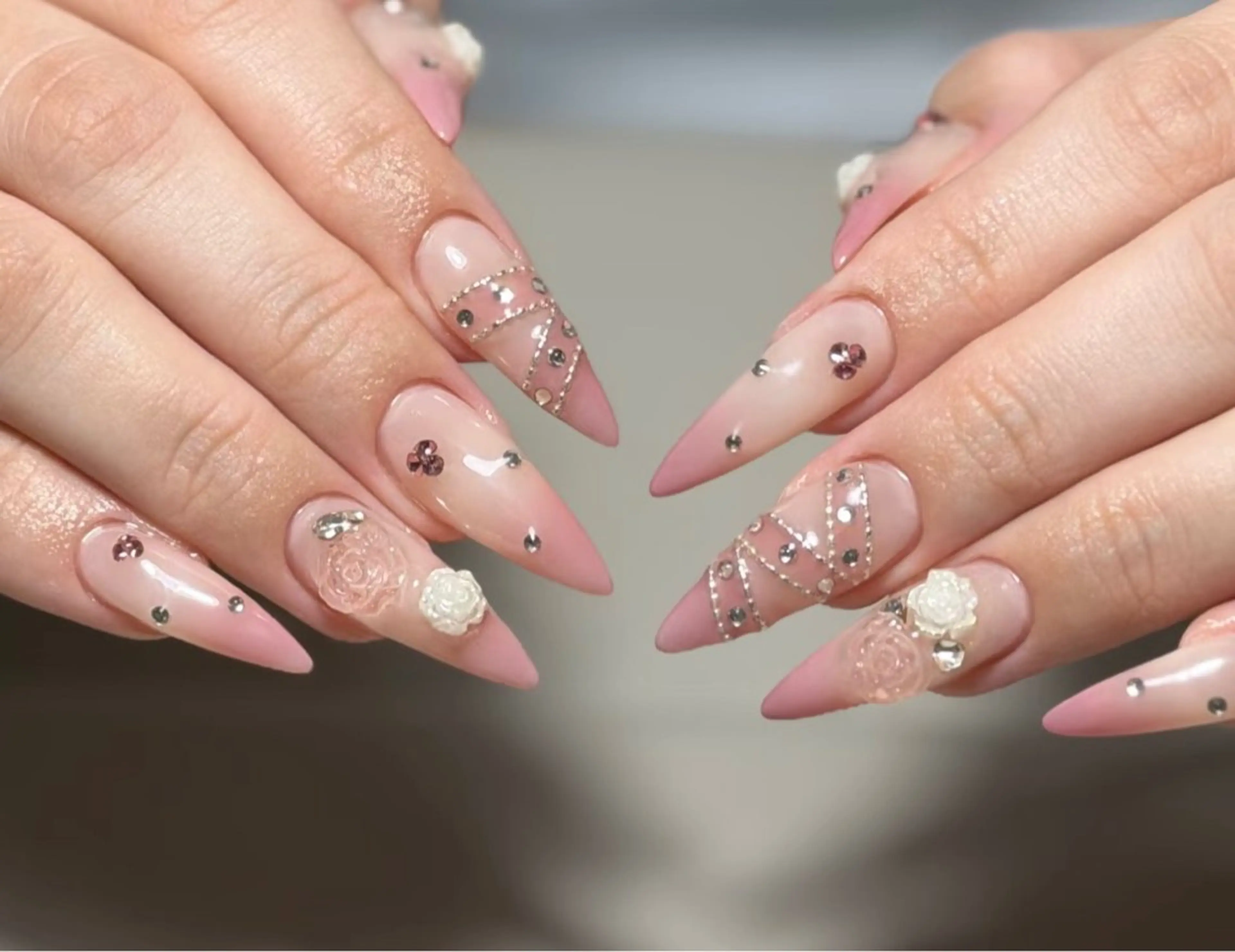 ネイル ハンドネイル Venus nail チップ長さだし専門店のネイルデザイン