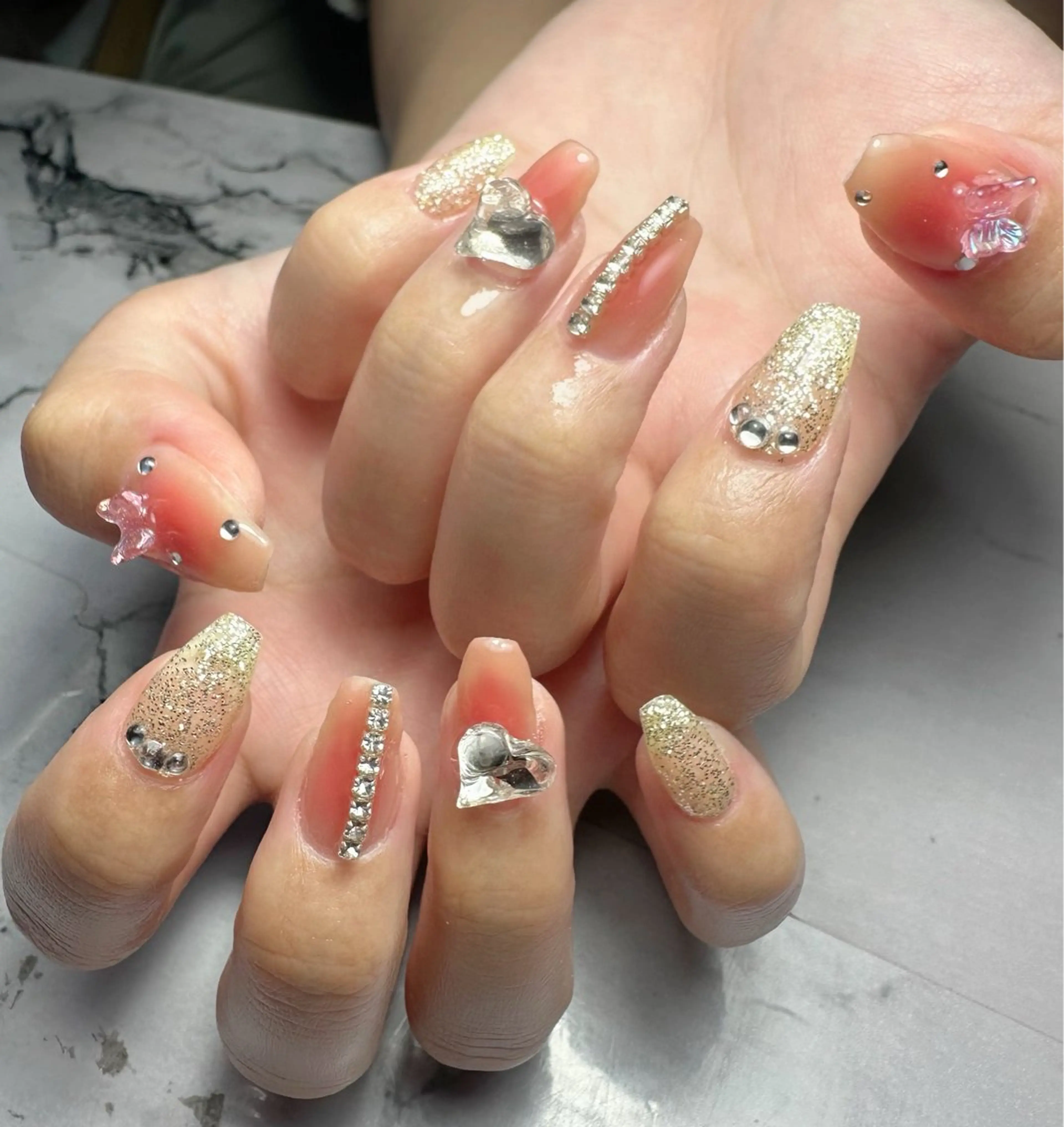 ネイル 新山 聖のネイルデザイン