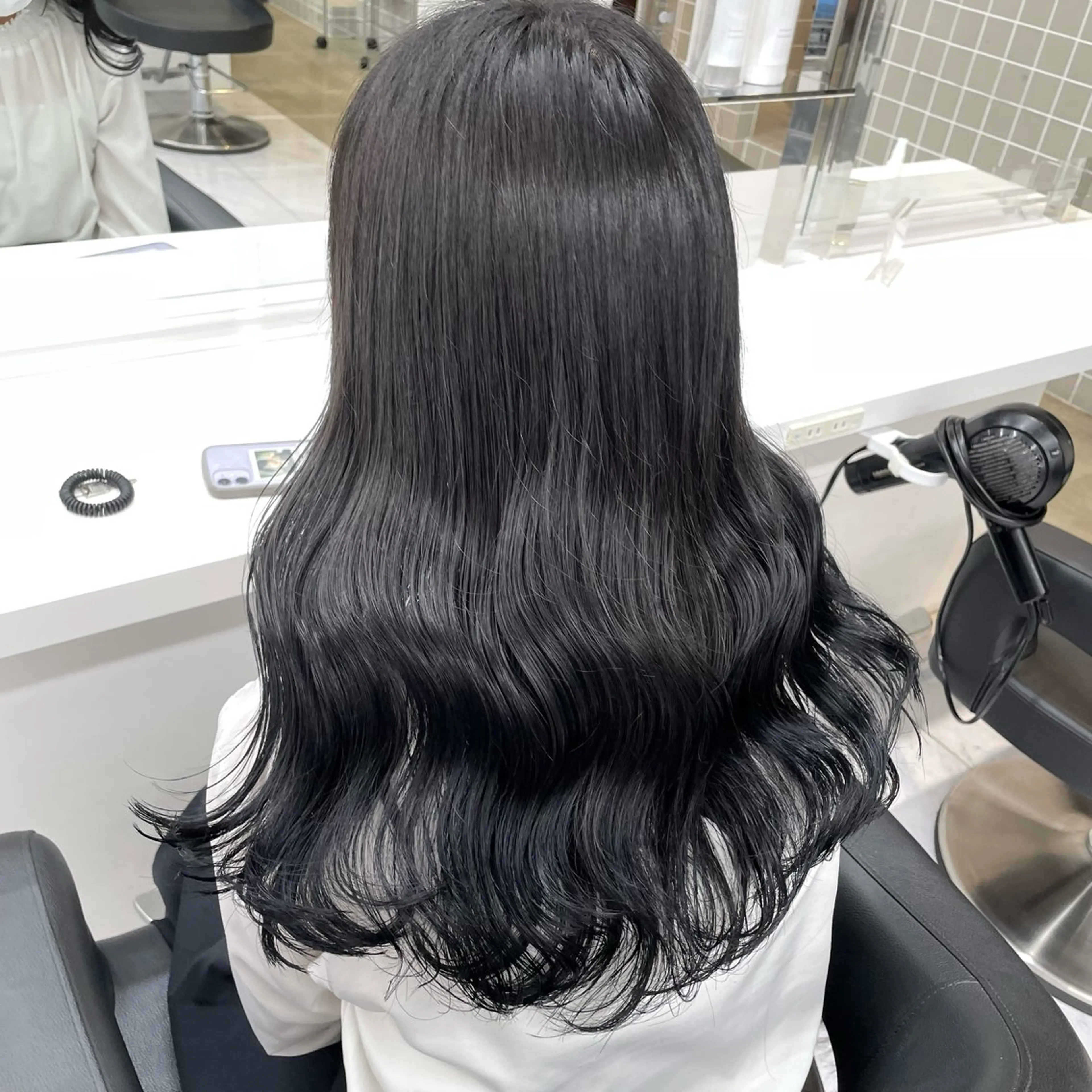 セミロング カラー ヘアアレンジ 韓国レイヤー&ピンク 艶髪🩶maikoのヘアスタイル