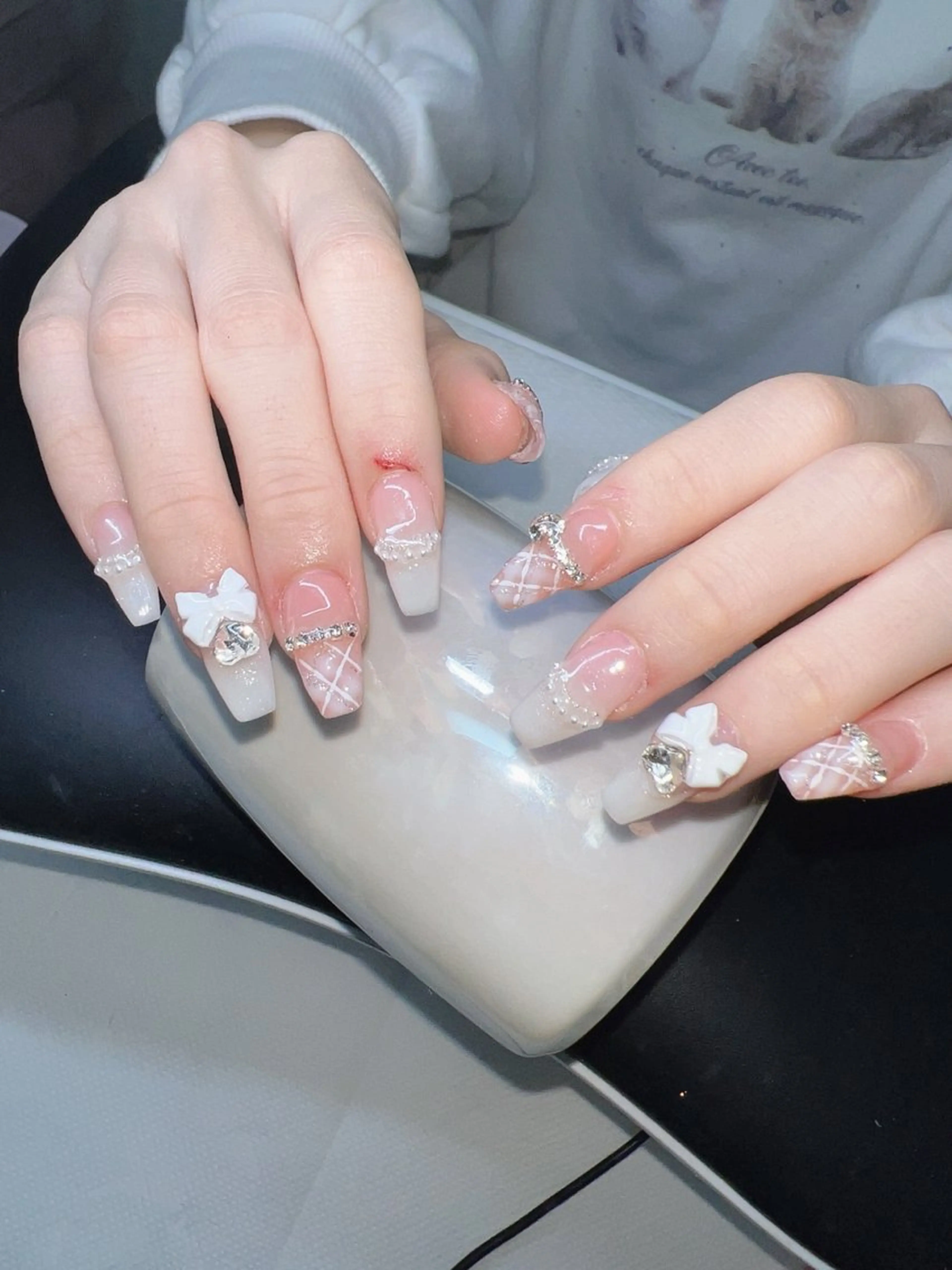 ネイル ハンドネイル Lee Nailsのネイルデザイン