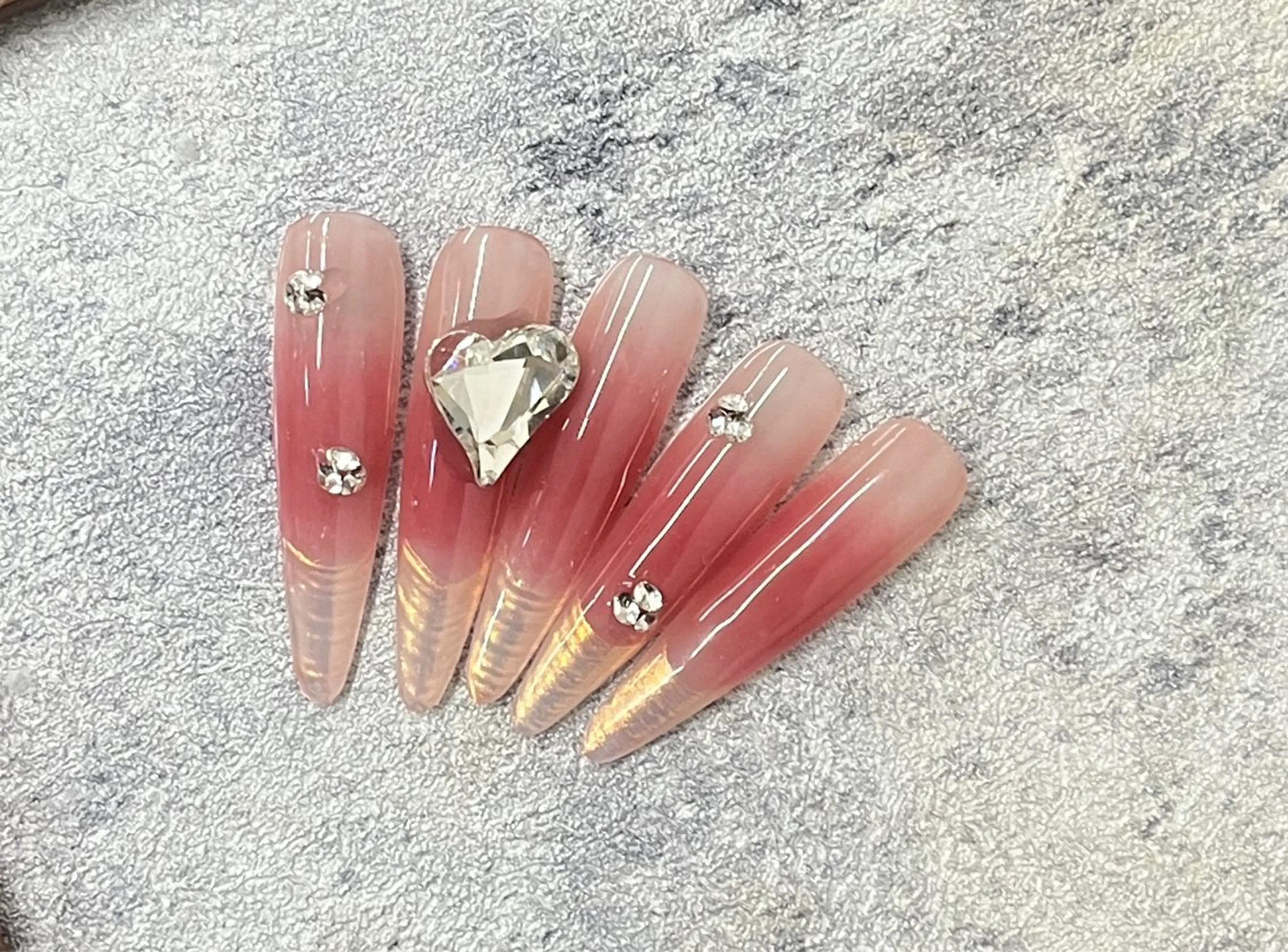 ネイル チークネイル ジェルネイル 韓国ネイル 持ち込み ワンカラーネイル candy nail 韓国風ワンホンネイルのネイルデザイン