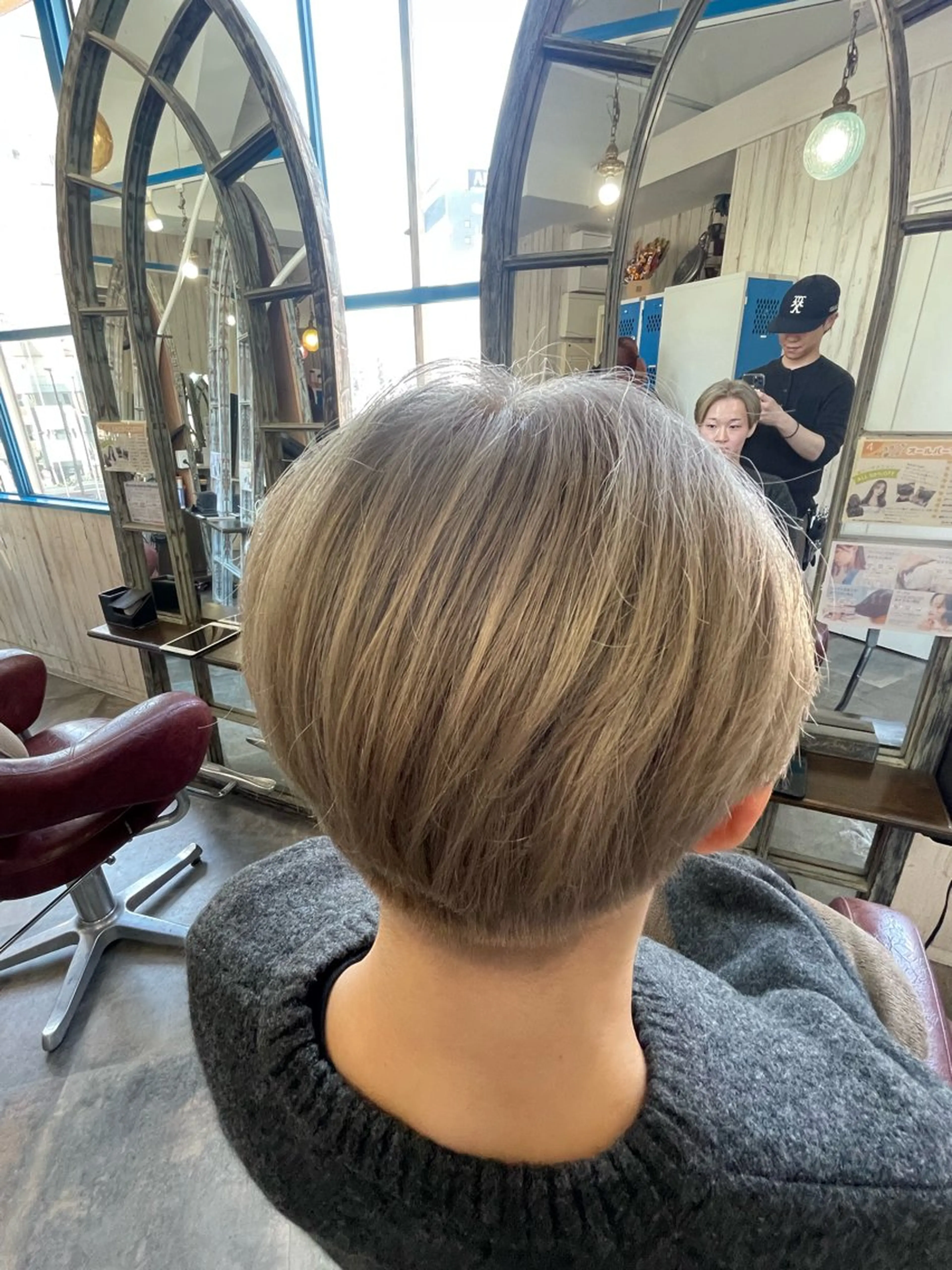 ショート カット ヘアカラー 韓国風くびれヘア/ 小顔レイヤー🧿小林のヘアスタイル