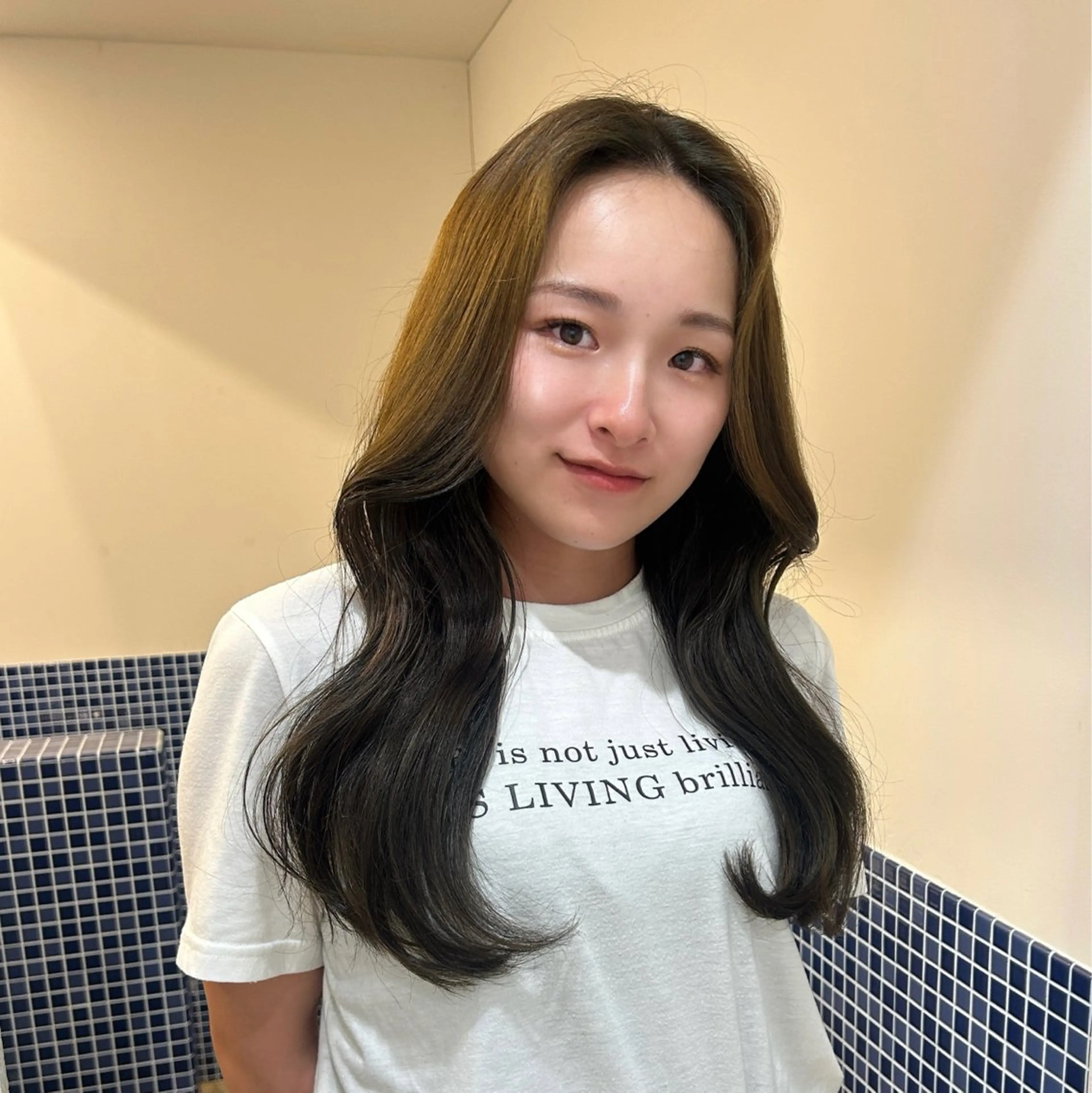 ロング カラー 太田 絵麻のヘアスタイル