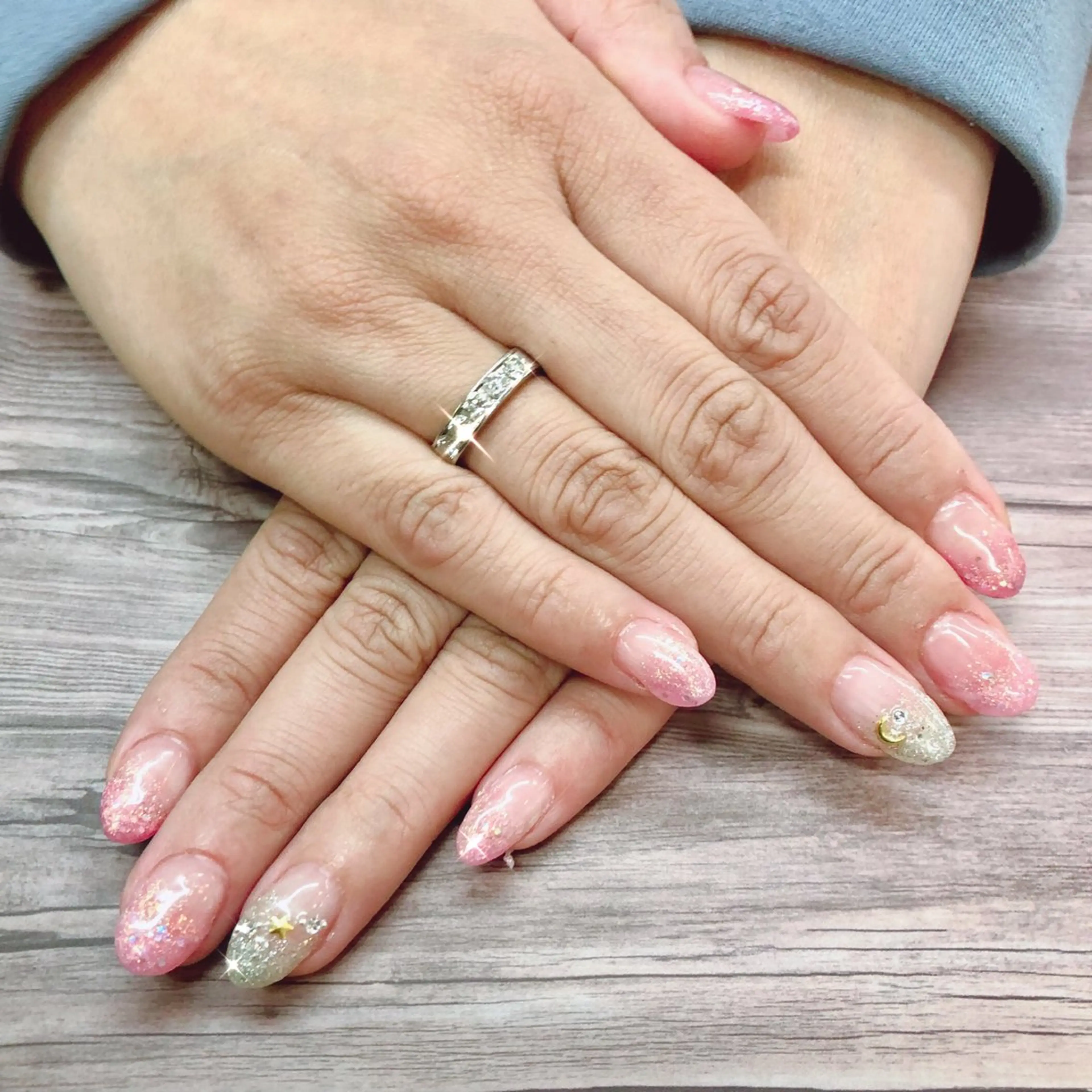 ネイル ジェルネイル HANAHANAのネイルデザイン