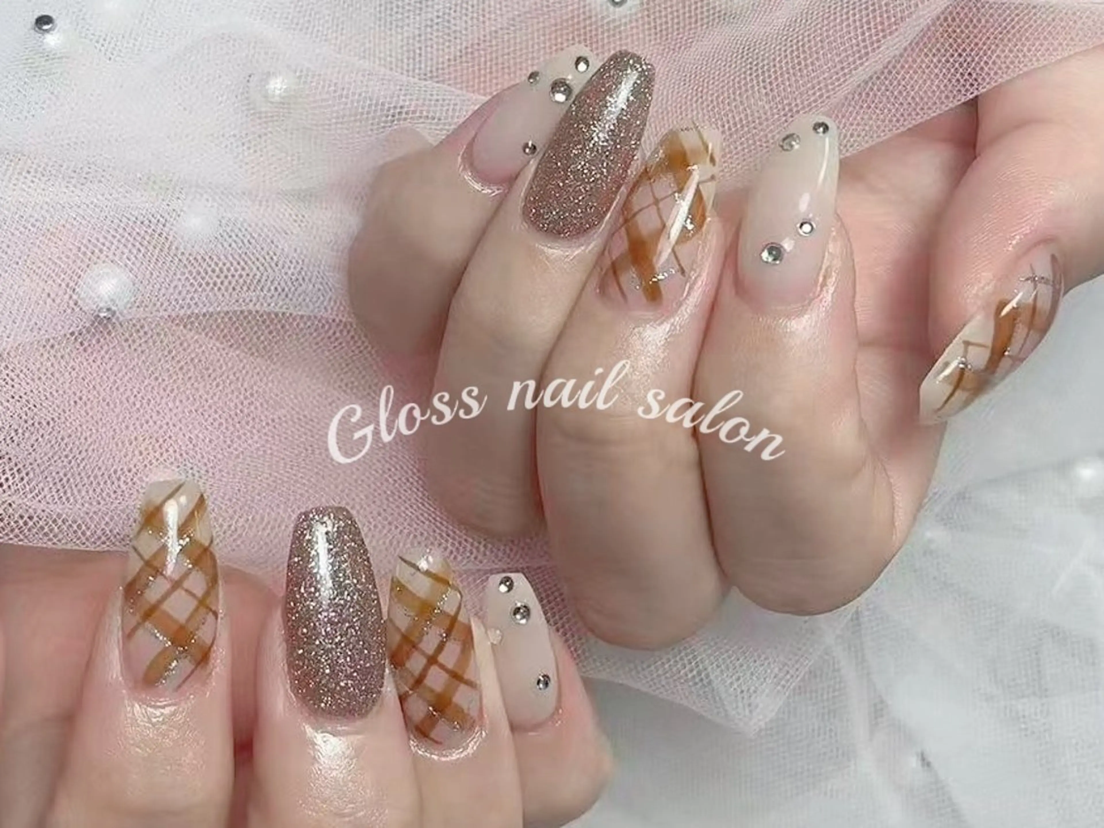 ネイル ハンドネイル Gloss nail ジェル&長さだし専門のネイルデザイン