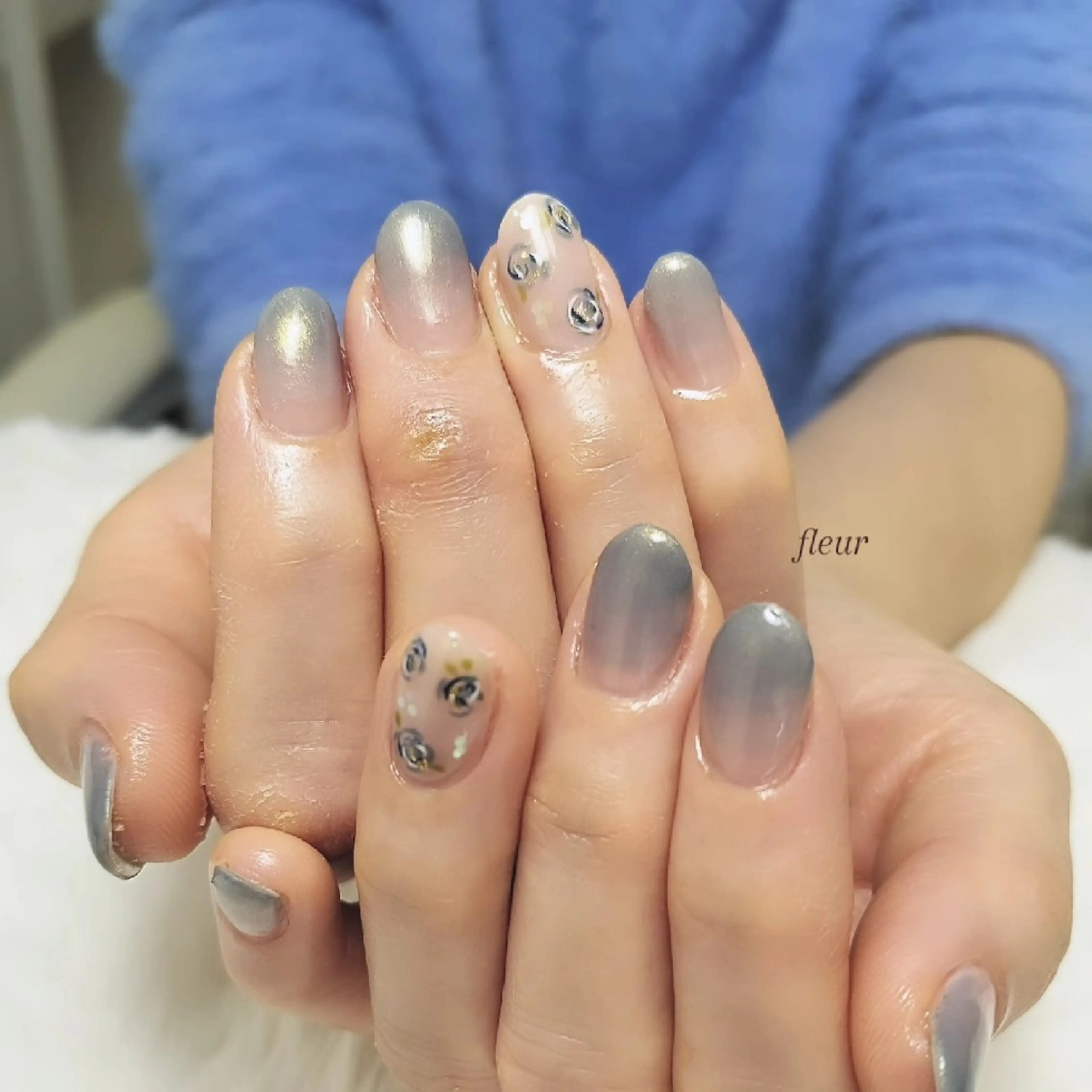 ネイル グラデーション megumi. sのネイルデザイン