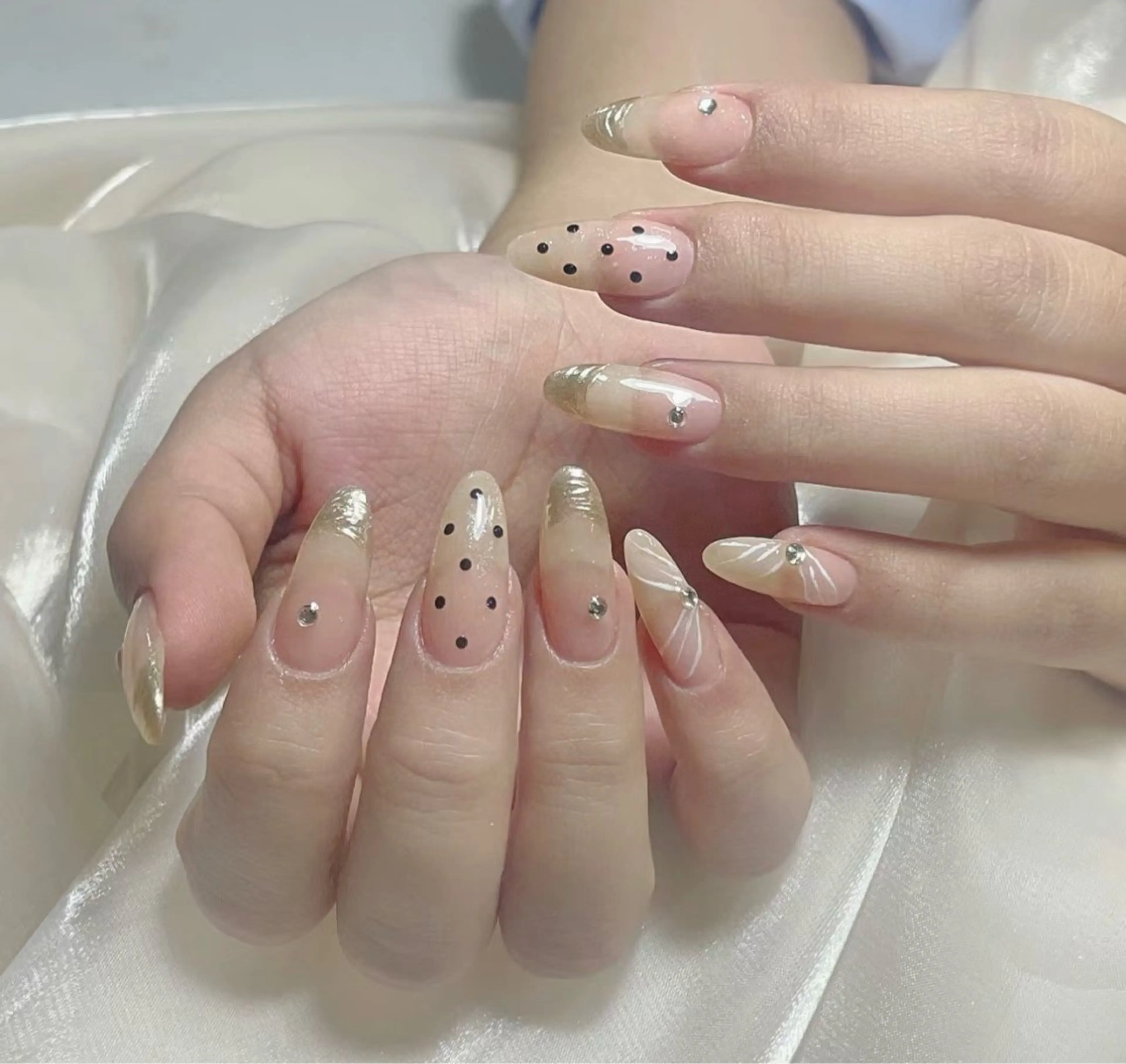 ネイル ハンドネイル ハンドケア 💕Dreamy KIYO💕のネイルデザイン