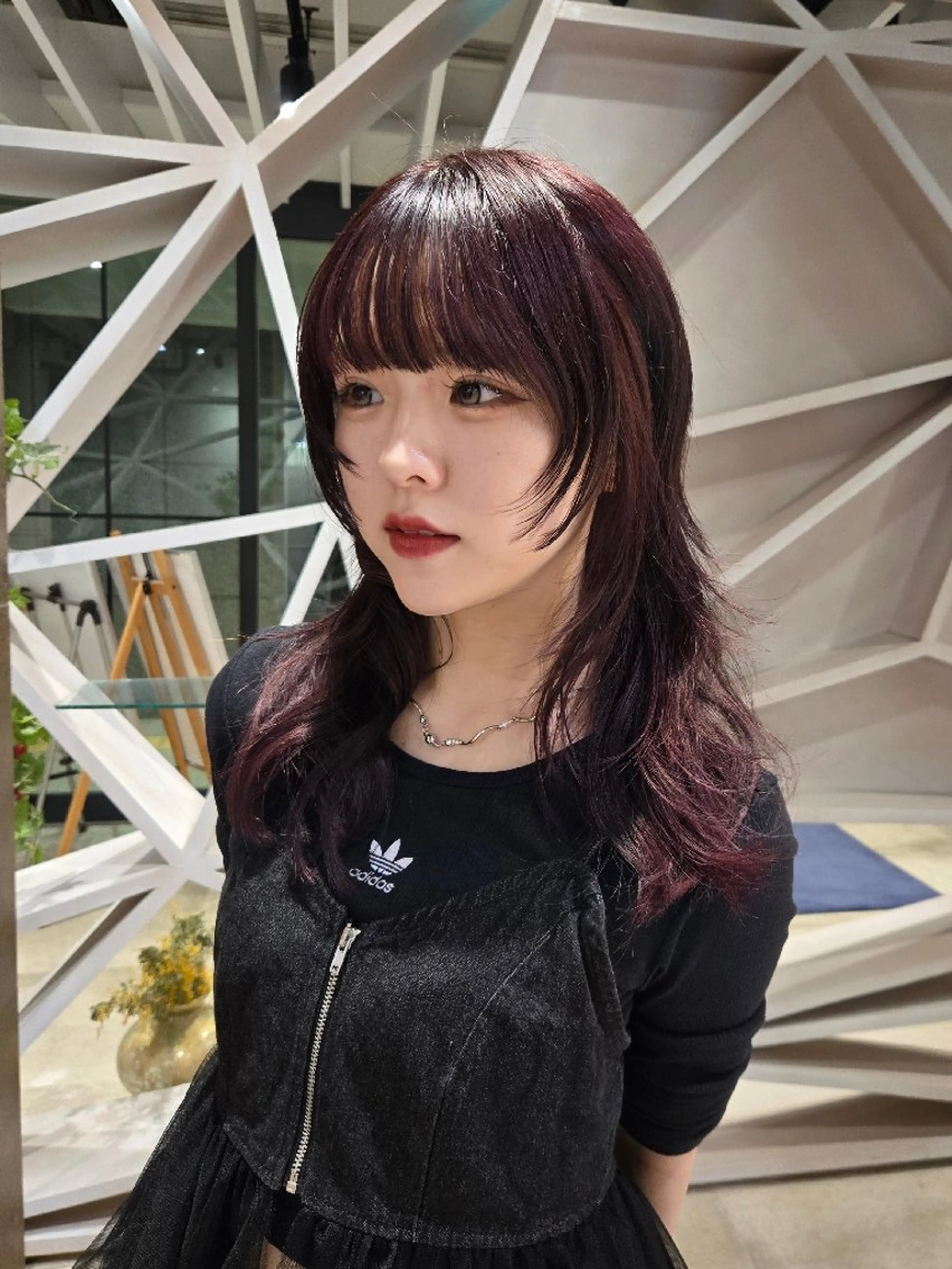 セミロング ハッシュカット カット ヘアカラー トリートメント 佐々木 美玖のヘアスタイル