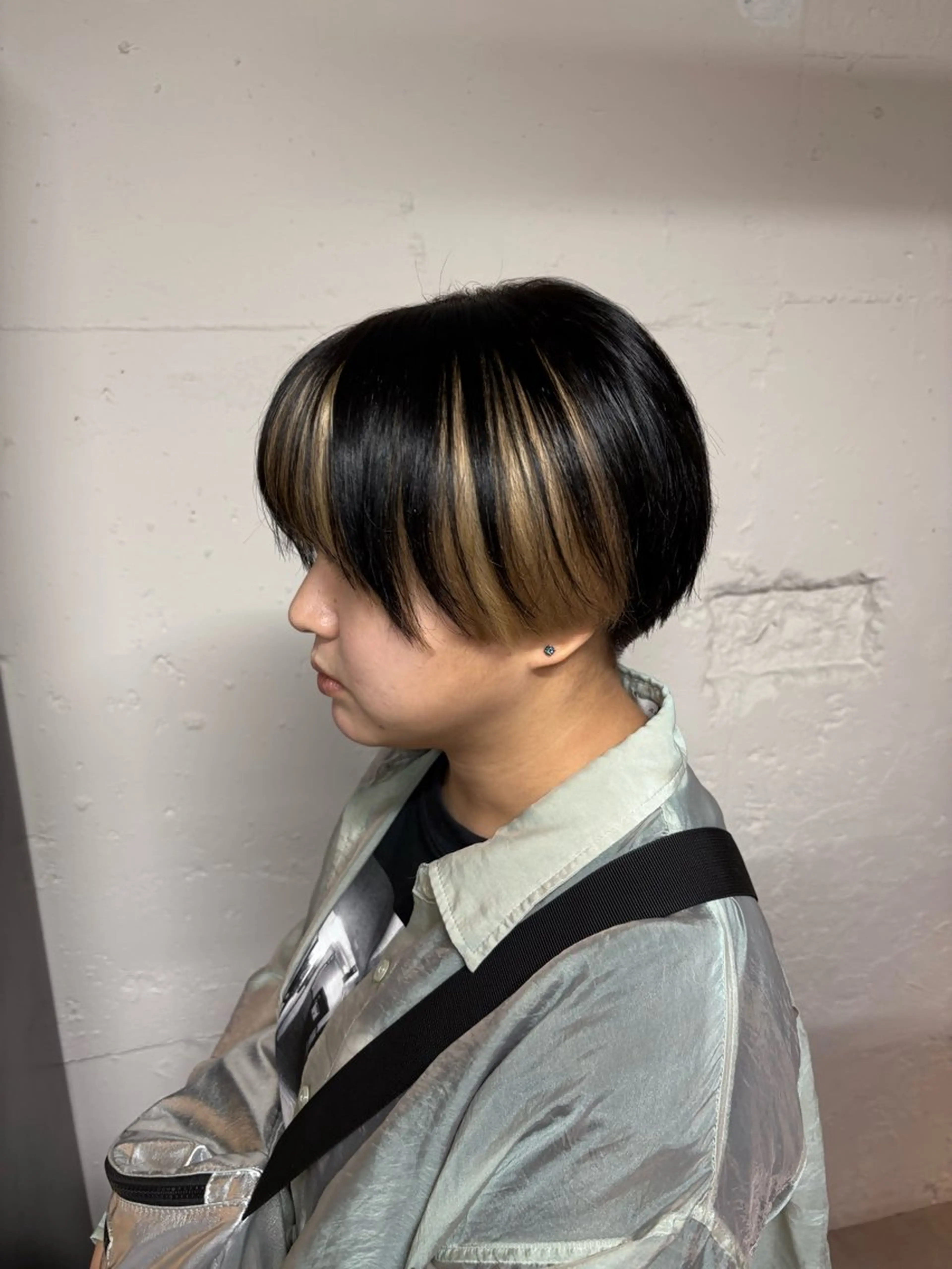 ショート カット ヘアカラー tokute 中野真咲🐺のヘアスタイル